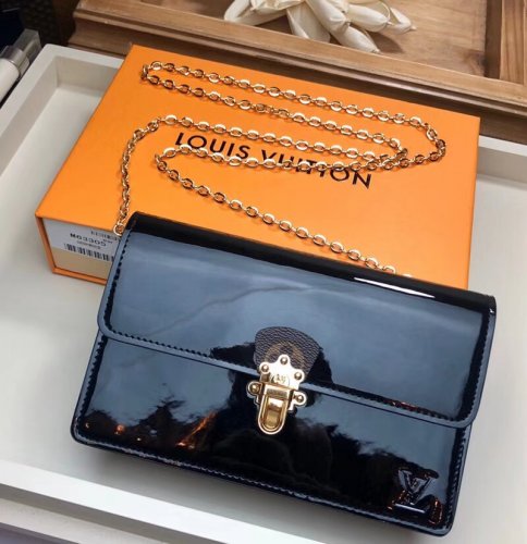 Louis Vuitton Patent Calf Leather Cherrywood Chain Wallet M63305 Black Louis Vuitton Patent Calf Leather Cherrywood Chain Wallet M63305 Black