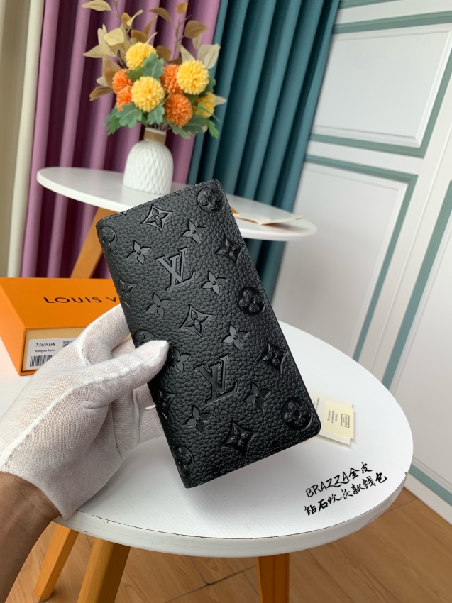 Louis Vuitton Brazza Wallet Taurillon Monogram in Black - Men - Small Leather Goods M69038