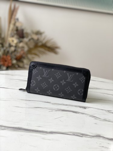 Louis Vuitton Zippy Wallet Trunk Monogram Eclipse Canvas in Grey - Men - Small Leather Goods M80558
