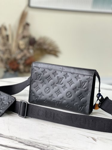 Louis Vuitton Gaston Wearable Wallet G65 in Black - Men - Small Leather Goods M81115