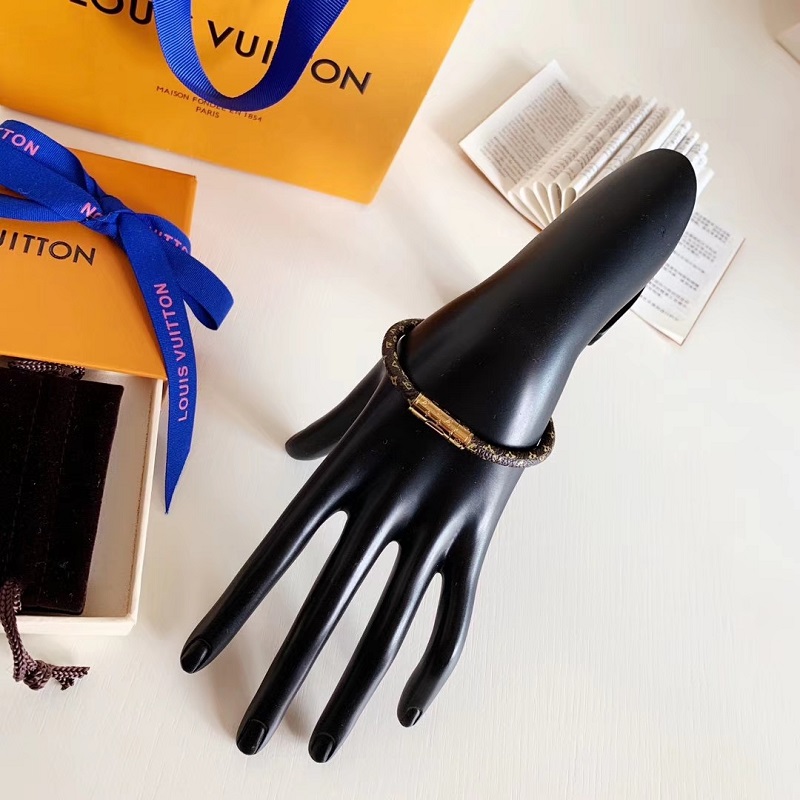 Louis Vuitton LV Confidential bracelet Monogram Canvas in Brown - Accessories M6334E