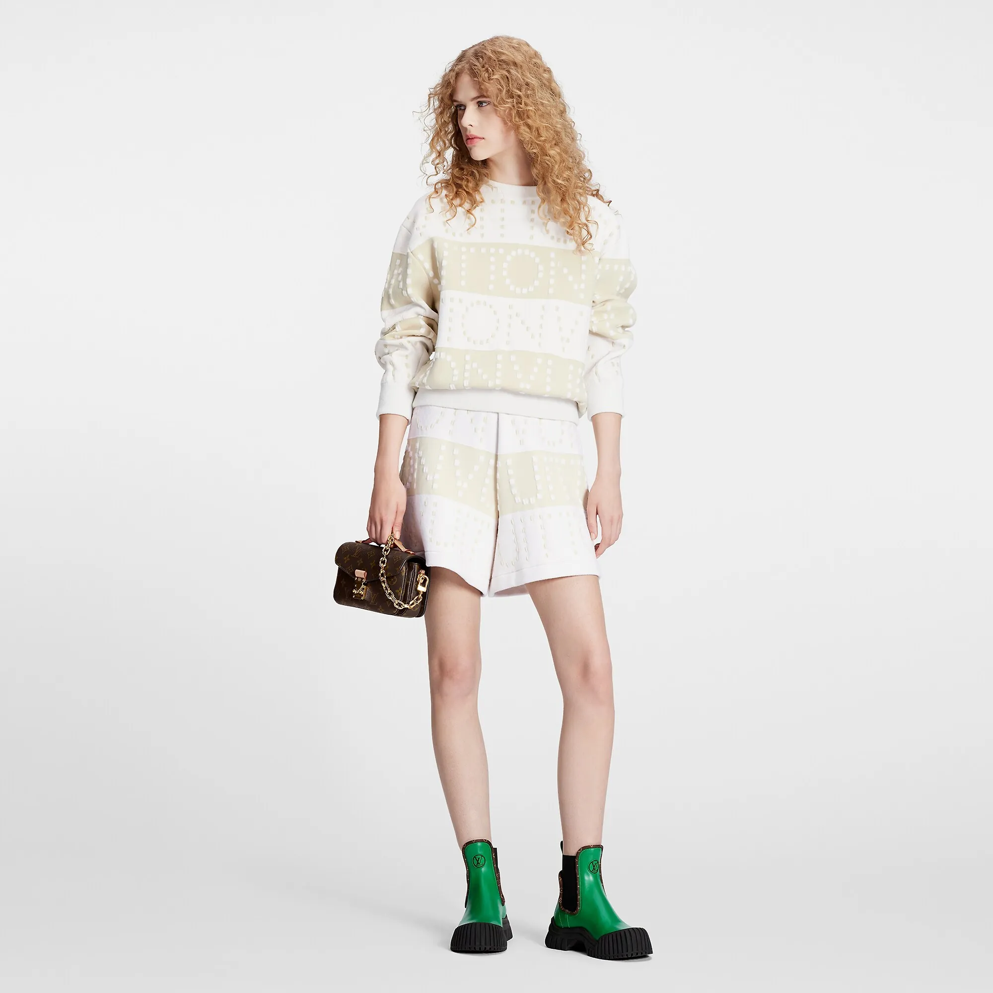 Louis Vuitton Signature Chunky Stripes Bermuda Shorts - Women - Ready-to-Wear 1AAWRS Ecru