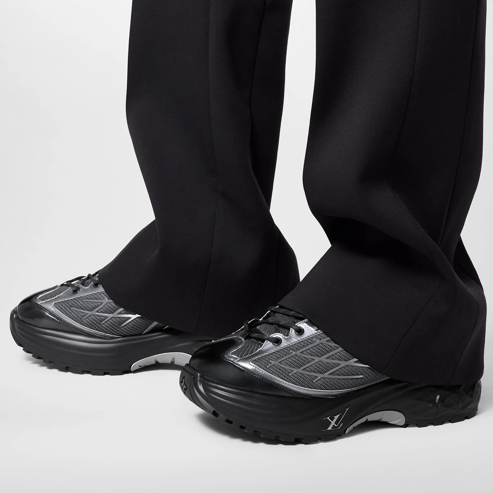 Louis Vuitton LV Discovery Lace Up - New - For Men 1ABZ2X