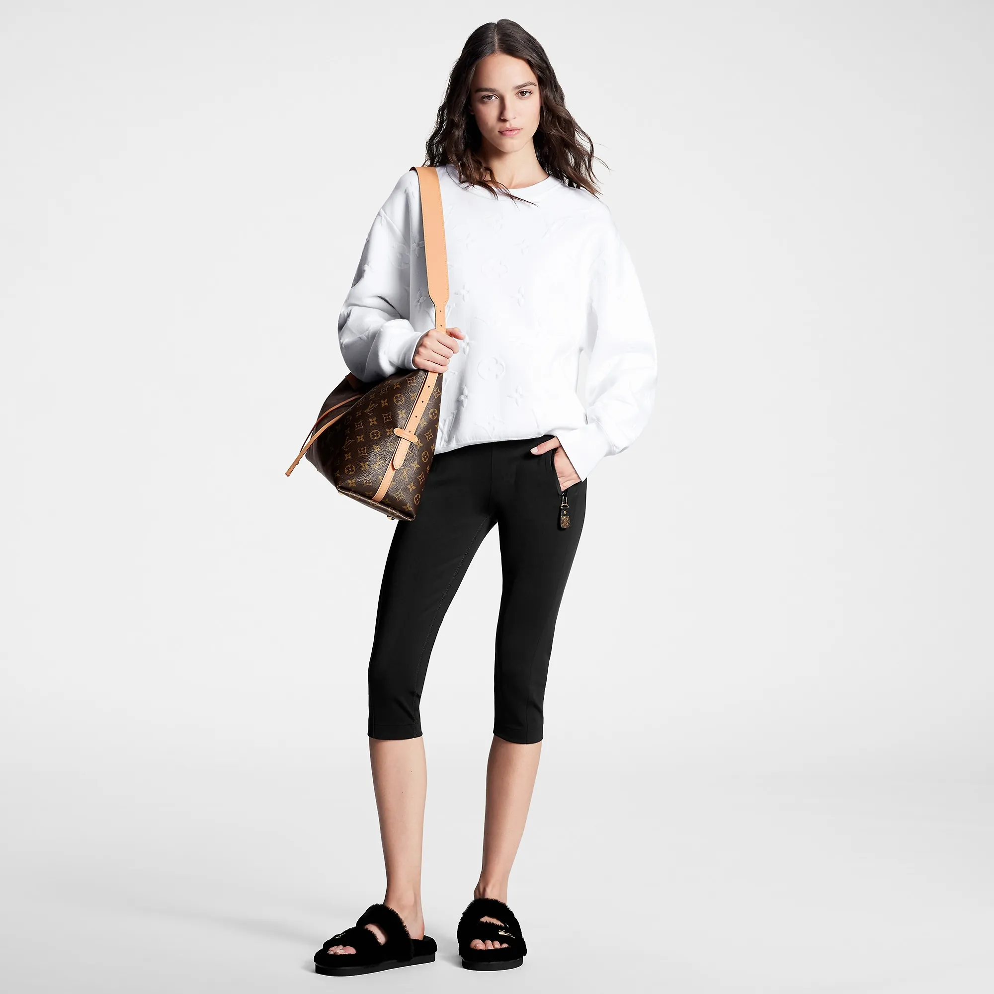 Louis Vuitton Monogram Accent Capri Leggings - Women - Ready-to-Wear 1AC0LX