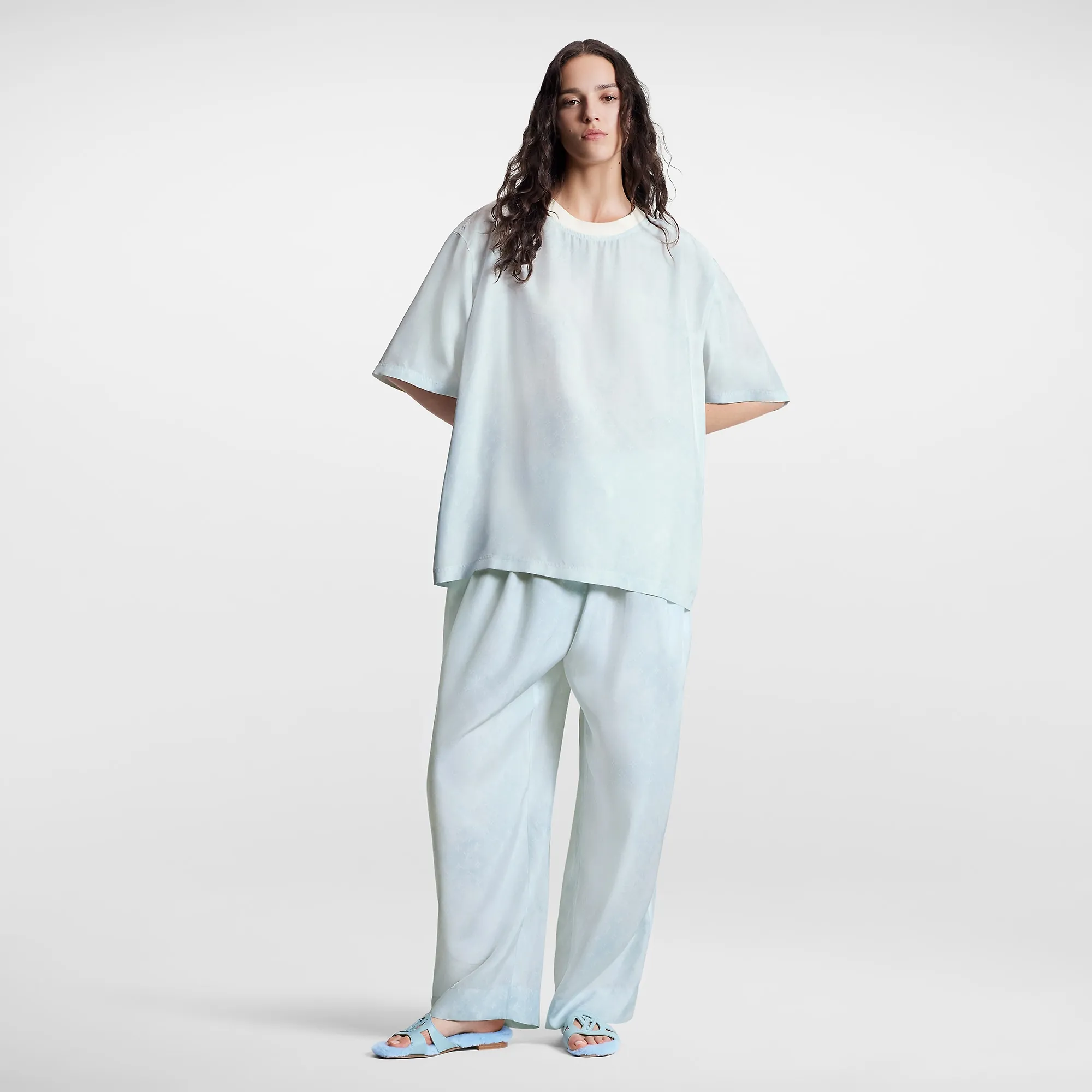 Louis Vuitton Monogram Cloud T-Shirt - Women - Ready-to-Wear 1AC22W