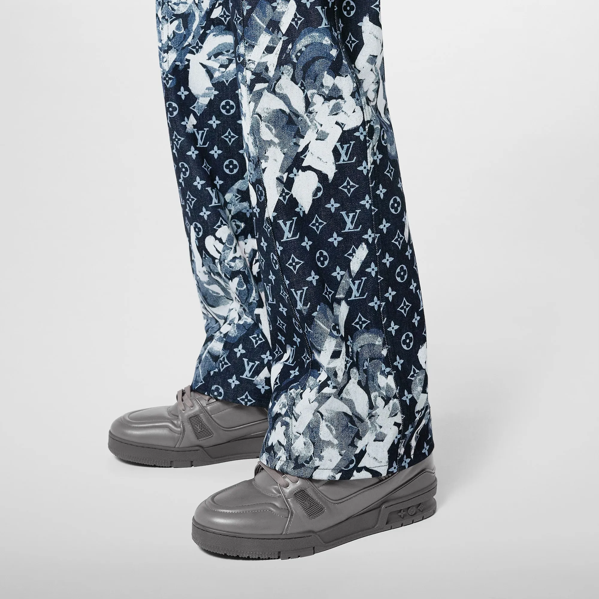 Louis Vuitton LV Trainer Sneaker - Men - Shoes 1AC5CV Grey