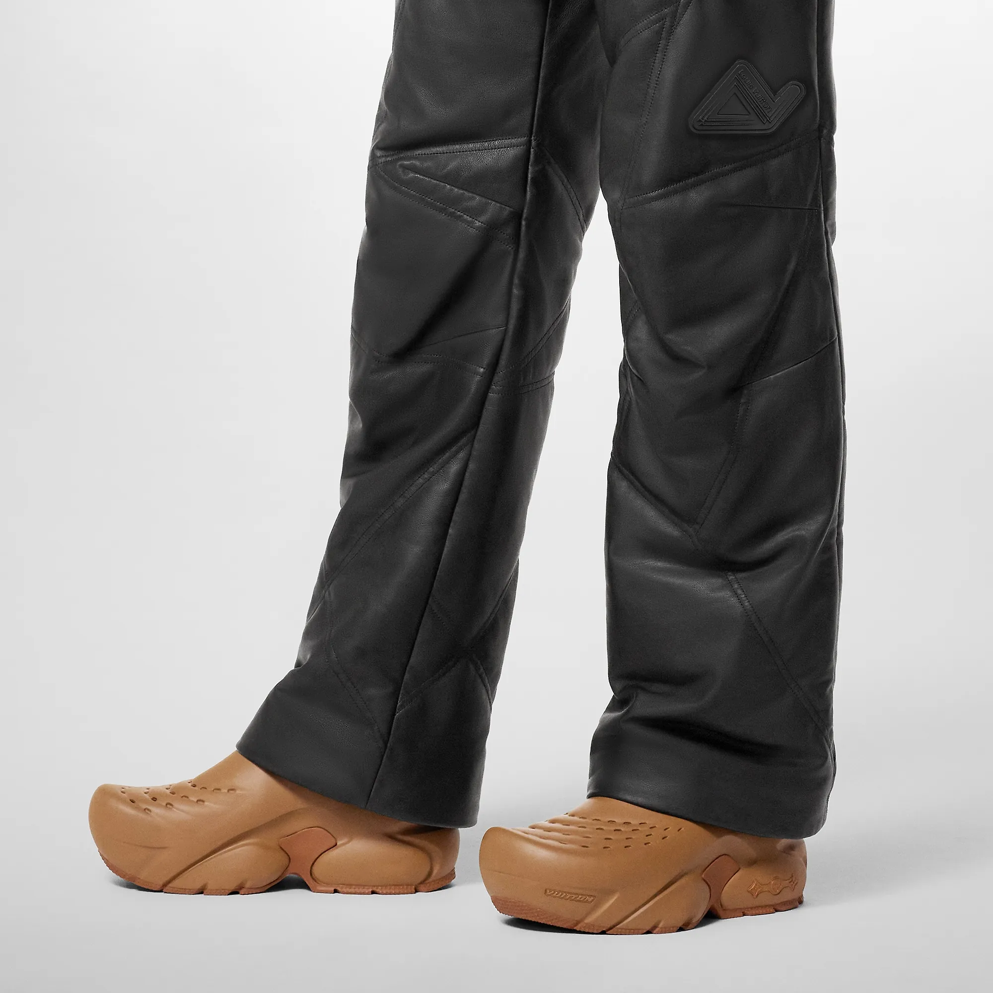 Louis Vuitton LV Shark Clog - Men - Shoes 1ACEXW Brown