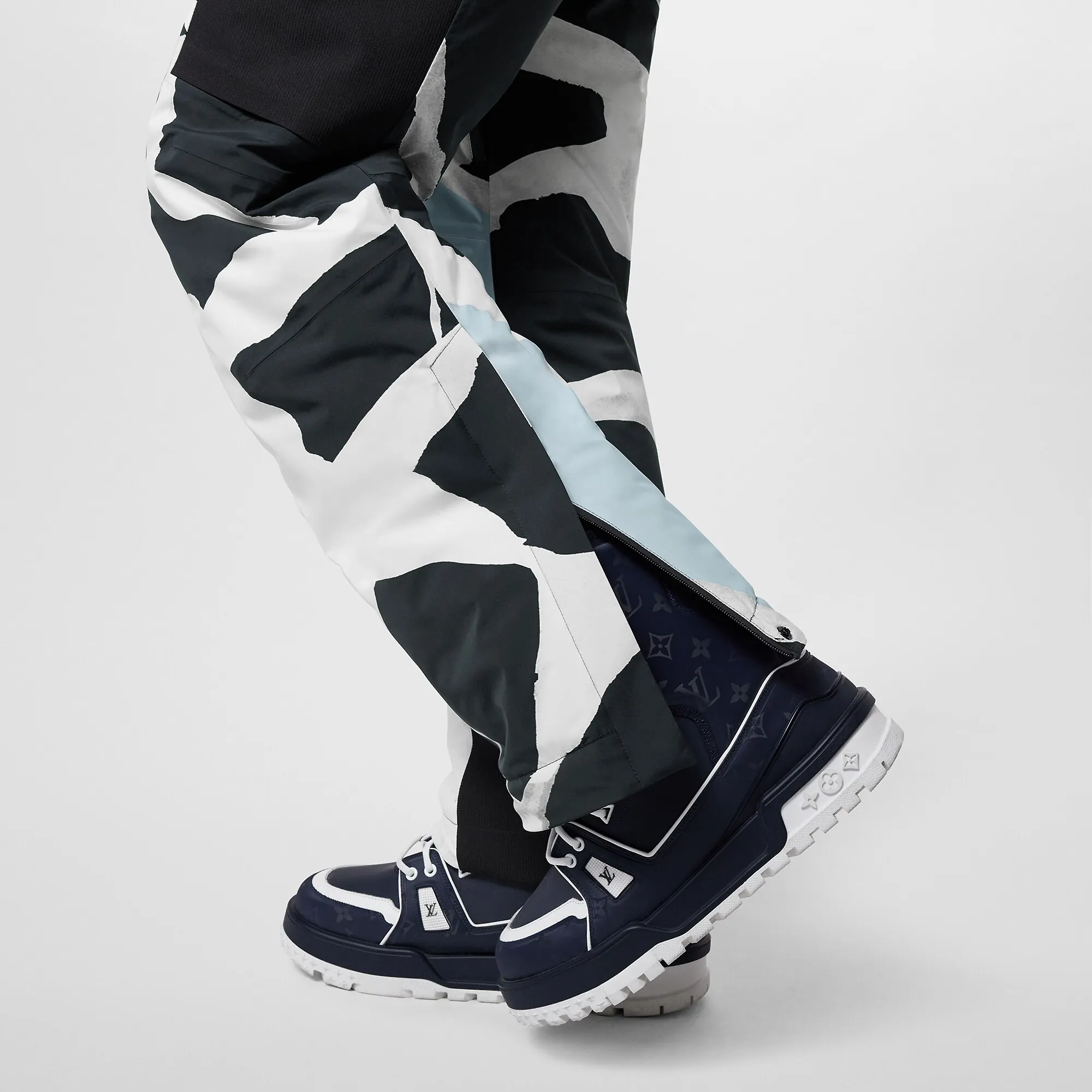 Louis Vuitton LV Trainer Snow Boot - Men - Shoes 1ACFNT Marine