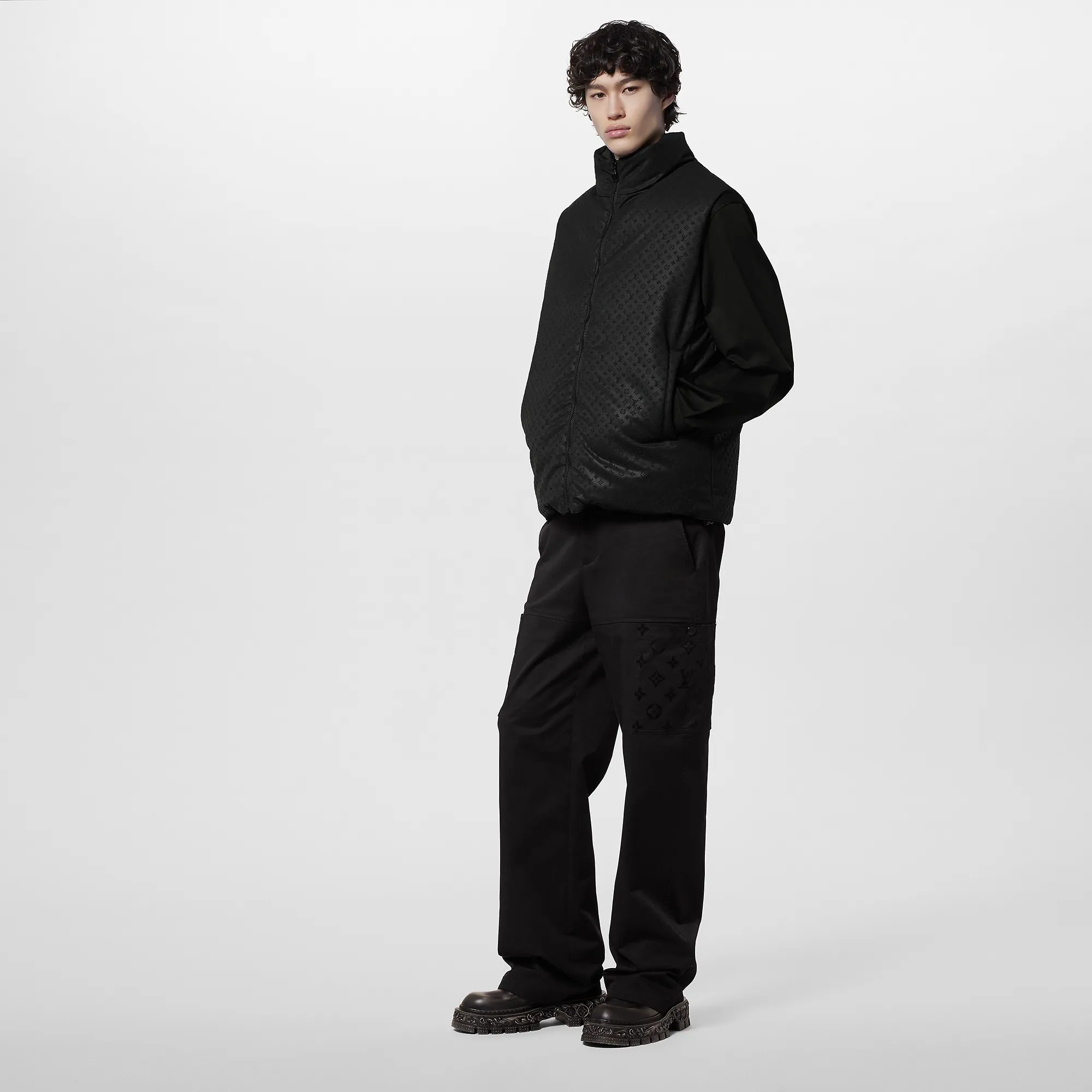 Louis Vuitton Monogram Reversible Down Gilet - Men - Ready-to-Wear 1AFBBD