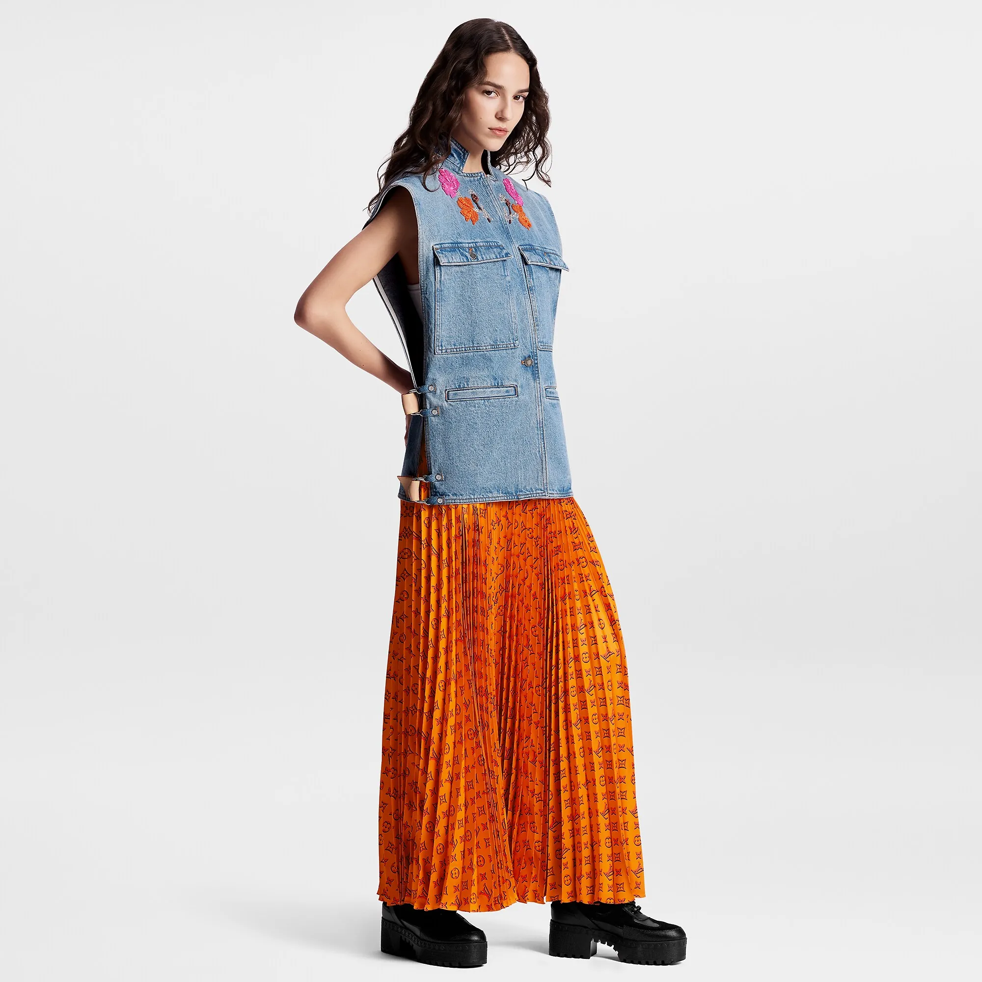 Louis Vuitton Embroidered Accent Utility Jacket - Women - Ready-to-Wear 1AFT66