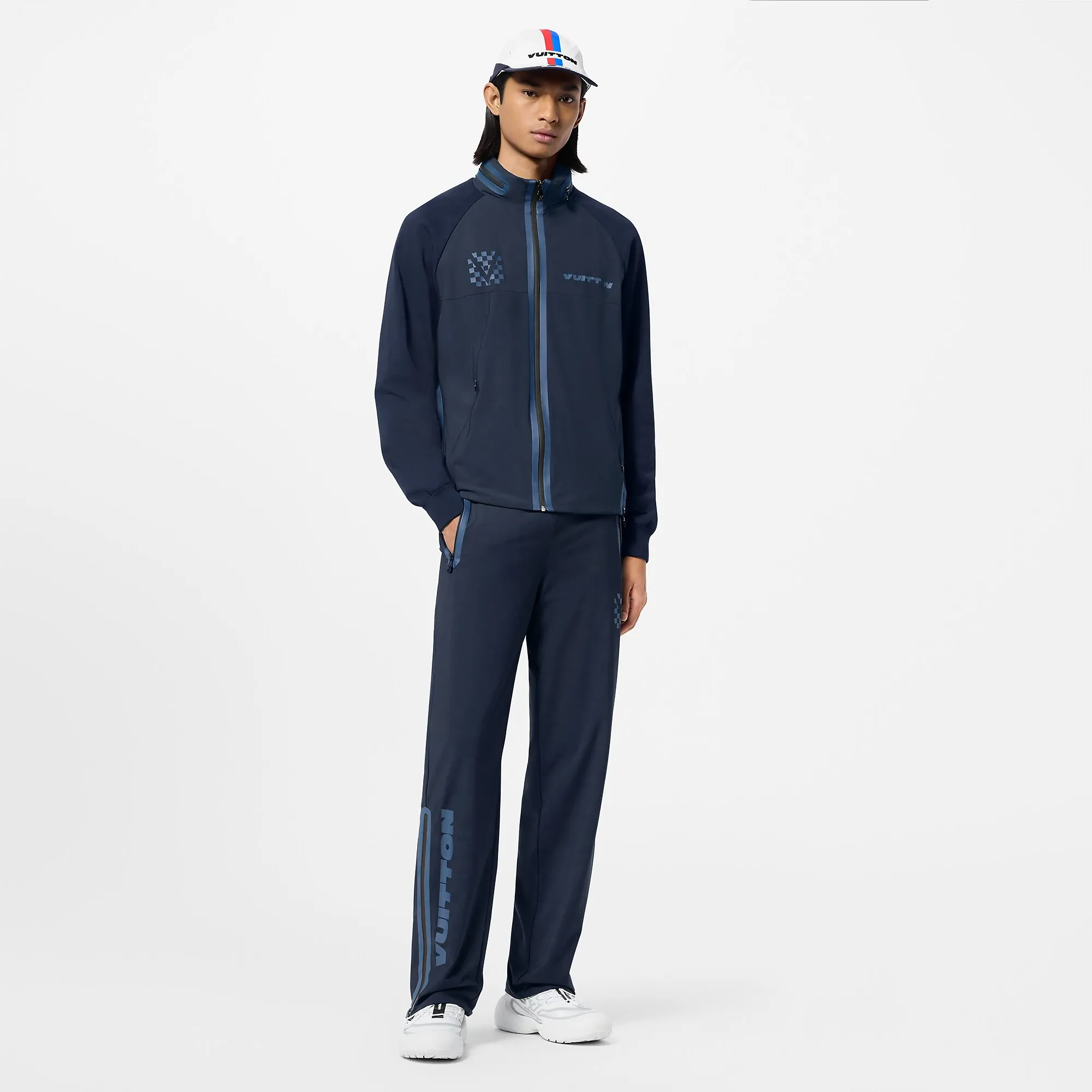 Louis Vuitton Hybrid Technical Hooded Blouson - Men - Ready - to - Wear 1AFVUF