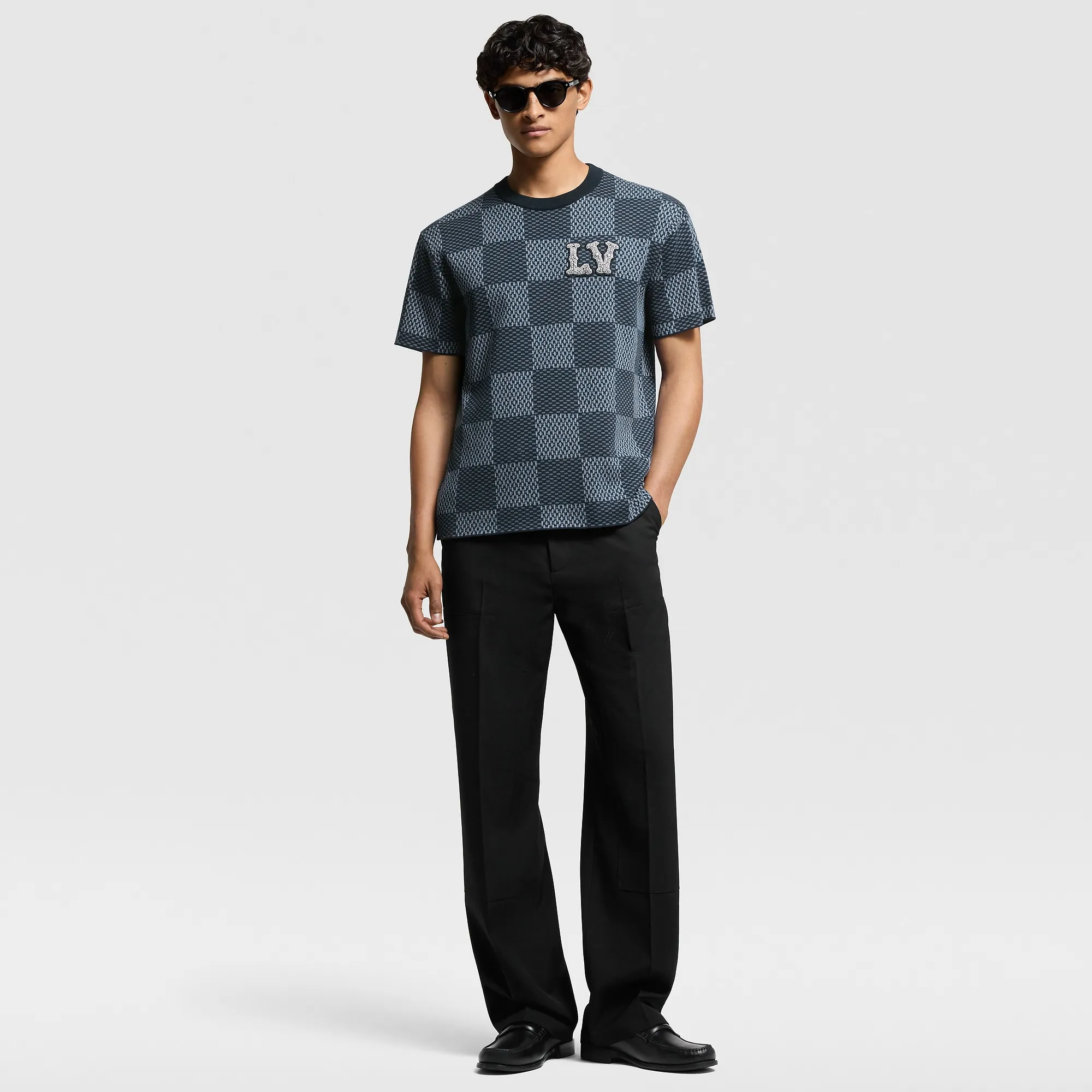 Louis Vuitton Damier Short - Sleeved Crewneck With LV Crystal Patch - Women - Ready - to - Wear 1AGHTI