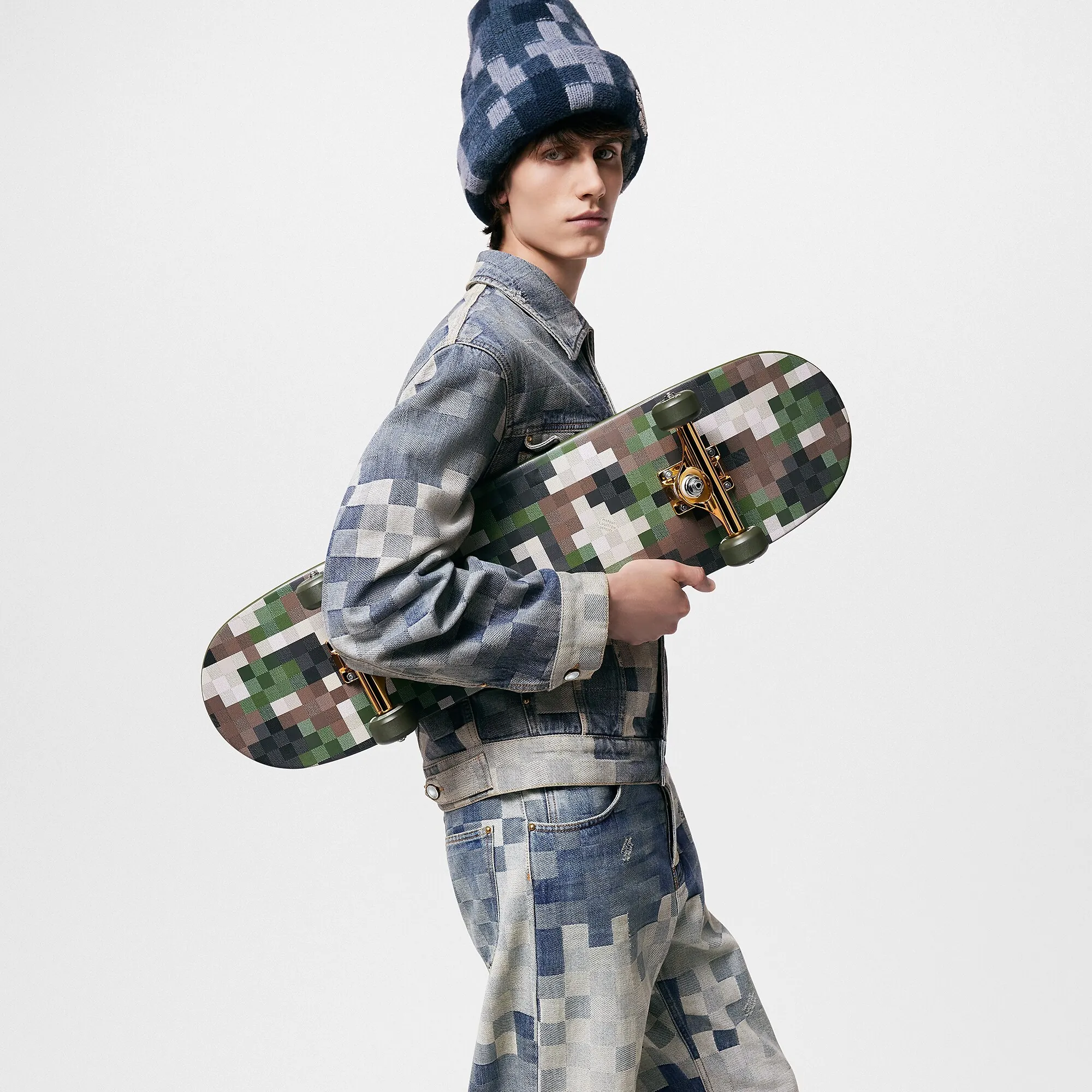 Louis Vuitton Skateboard Damoflage Wood - Trunks, Travel and Home - Sport and Games GI1028 Louis Vuitton Skateboard Damoflage Wood - Trunks, Travel and Home - Sport and Games GI1028