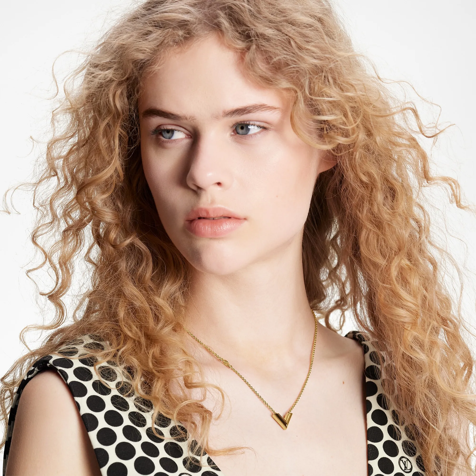 Louis Vuitton Essential V Necklace S00 - Women - Fashion Jewelry M00857