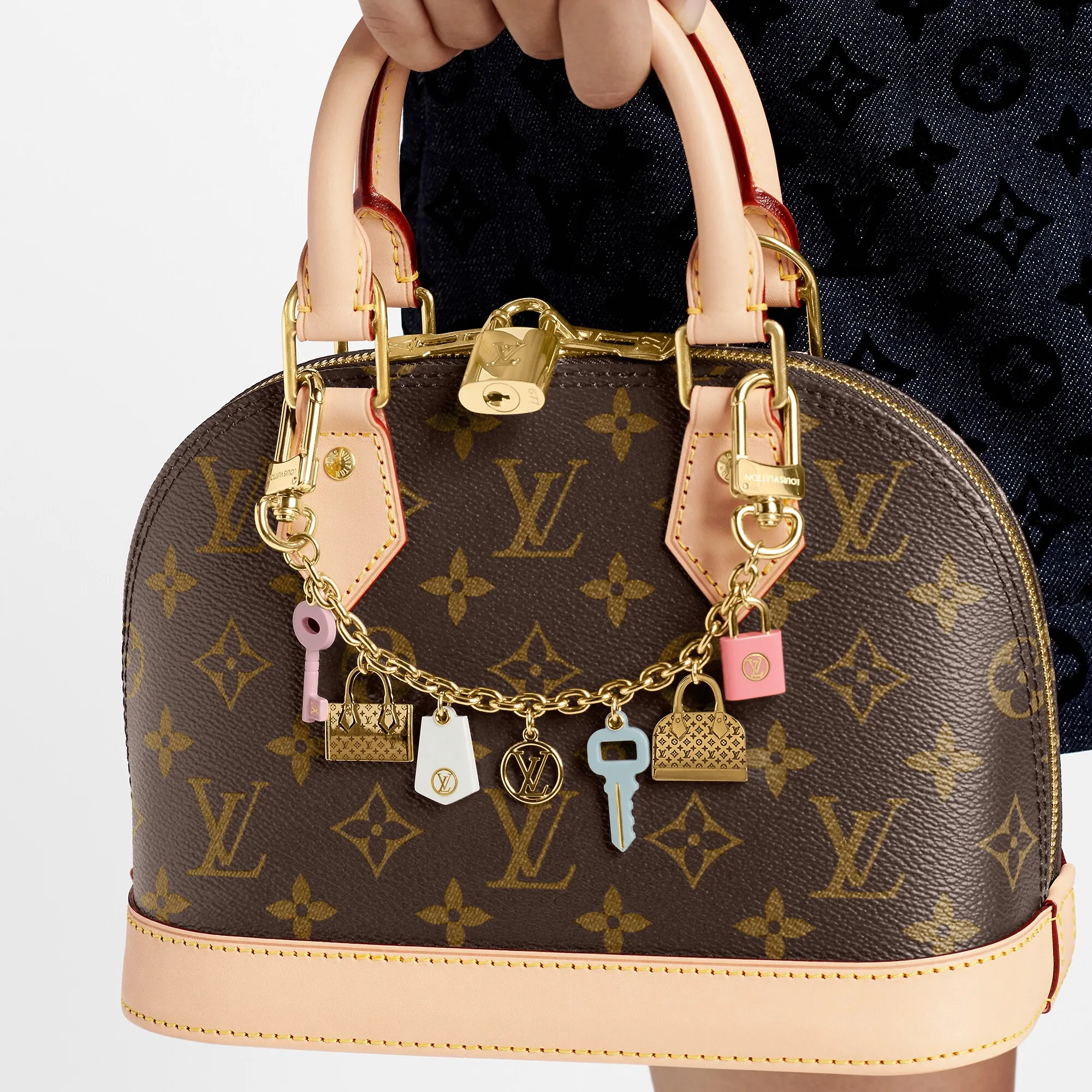 Louis Vuitton Iconics Chain Bag Charm S00 - Women - Accessories M01372