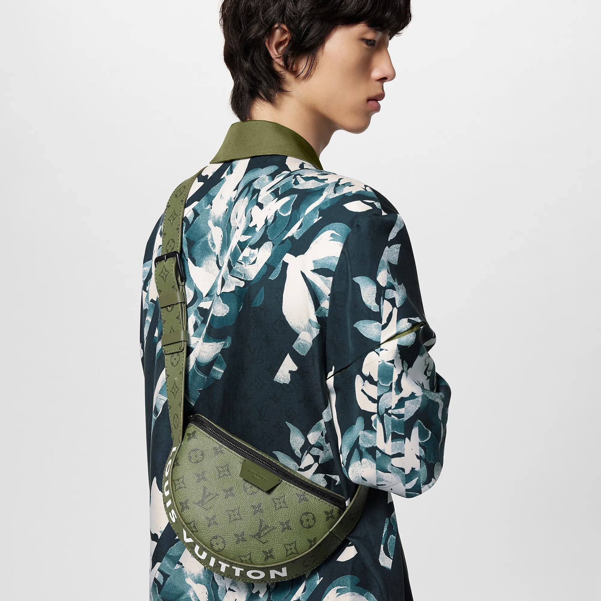 Louis Vuitton LV Moon Crossbody Monogram Other - Men - Bags M23838 Louis Vuitton LV Moon Crossbody Monogram Other - Men - Bags M23838