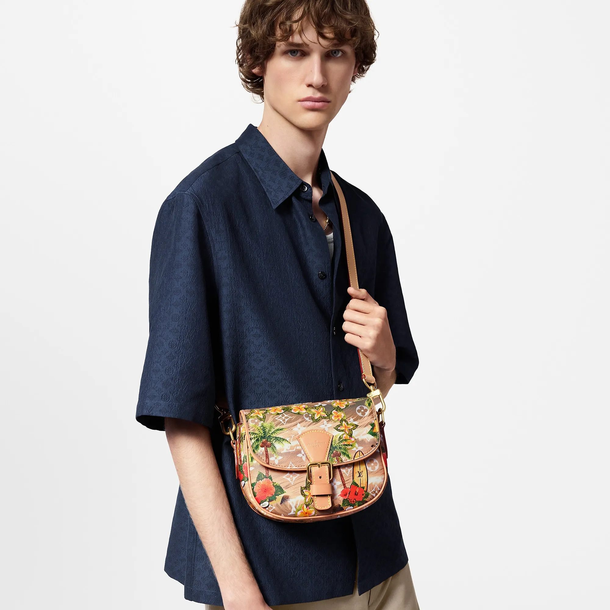 Louis Vuitton Montsouris Messenger PM Monogram Other - Men - Bags M24986