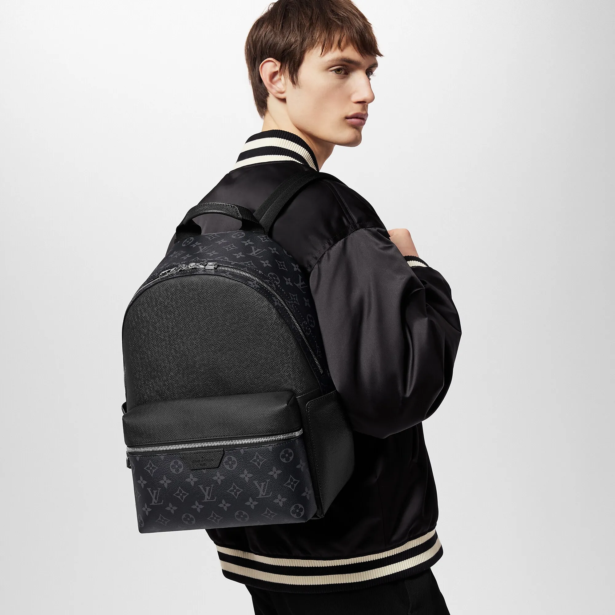 Louis Vuitton Discovery Backpack Taigarama - Men - Bags M31033 Black