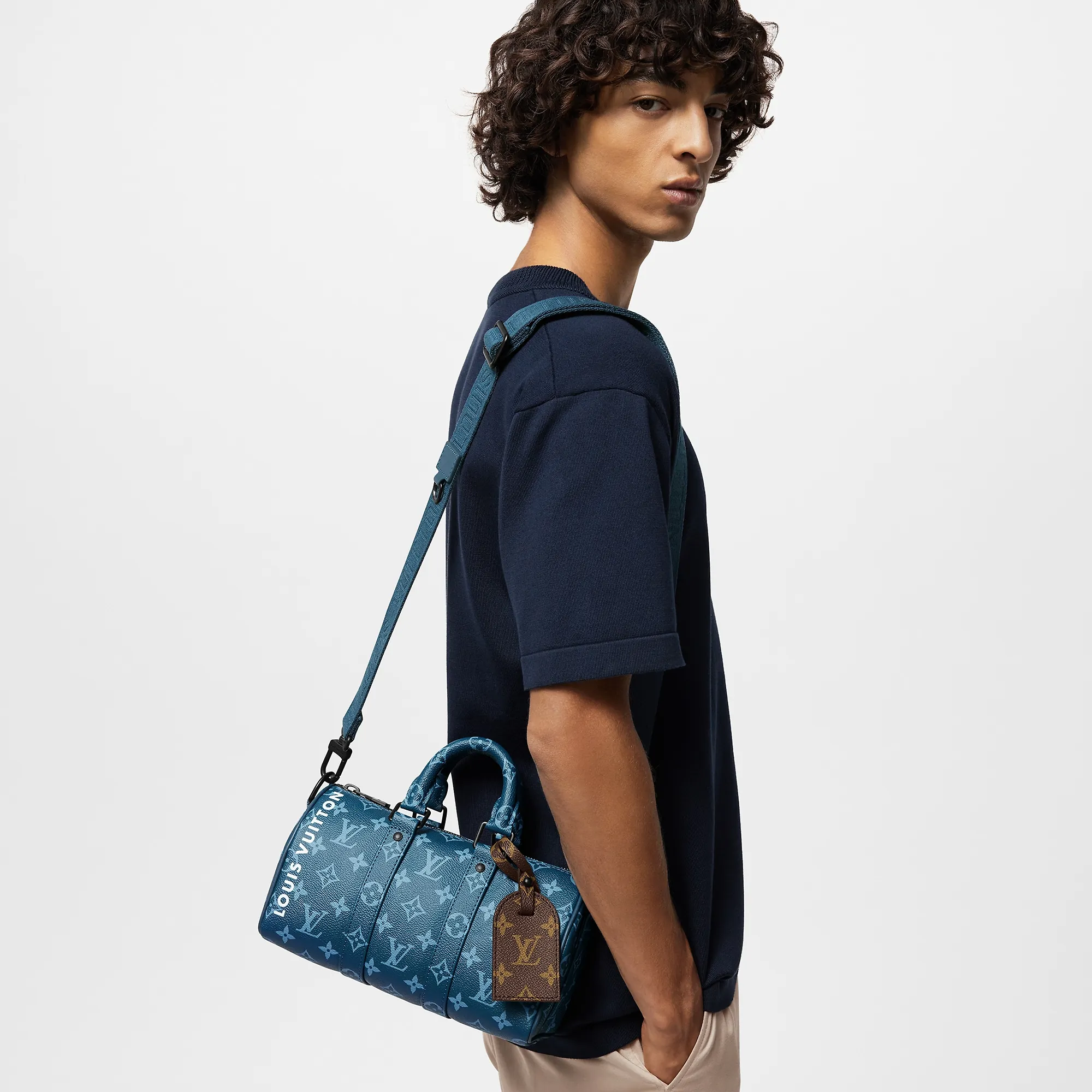 Louis Vuitton Keepall Bandoulière 25 Monogram Other - Men - Travel M46803 Louis Vuitton Keepall Bandoulière 25 Monogram Other - Men - Travel M46803