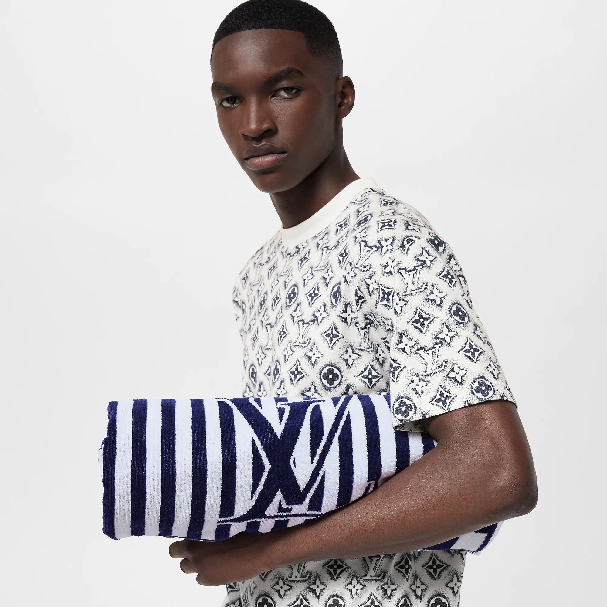 Louis Vuitton LV Graphical Beach Towel S00 - Men - Accessories M77625