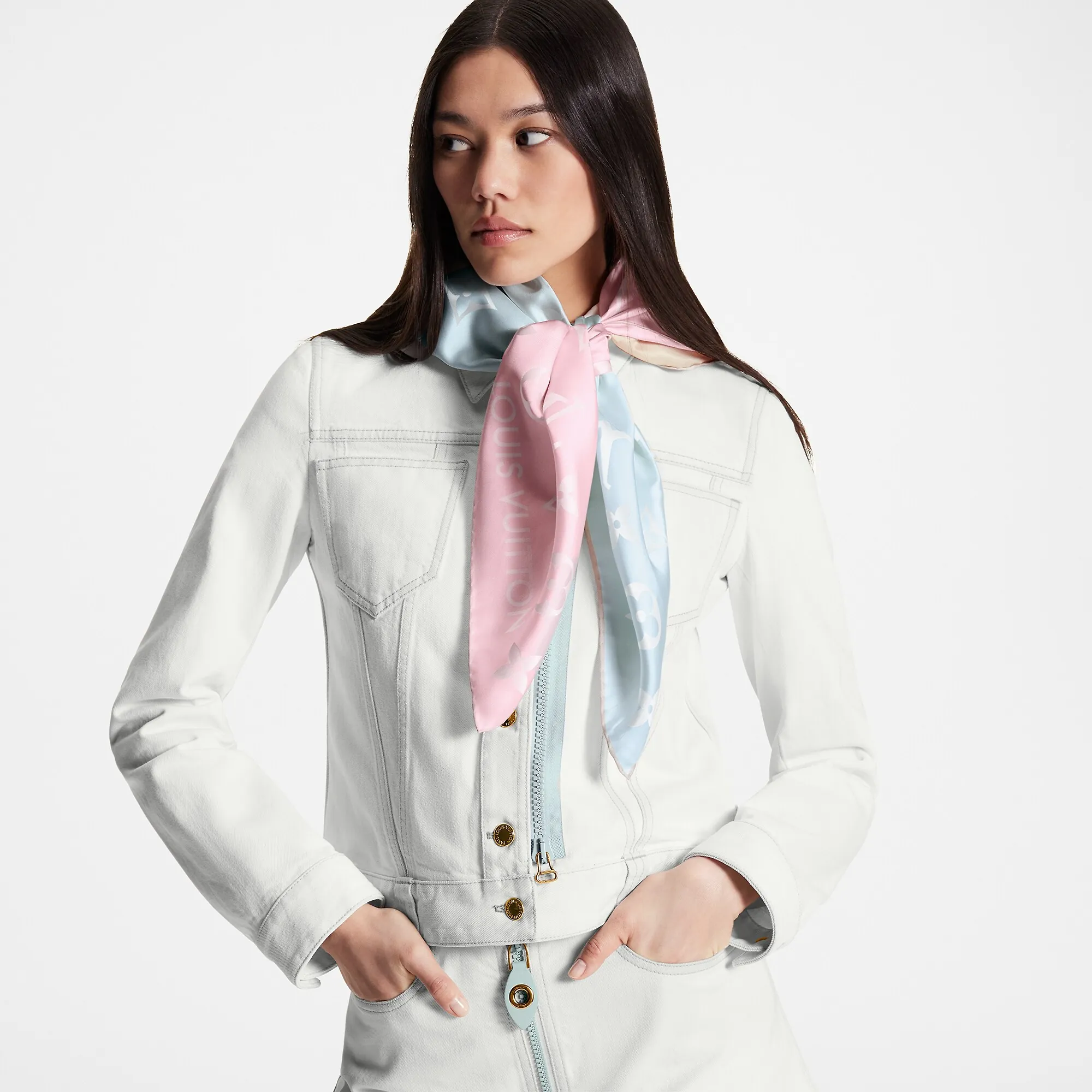 Louis Vuitton LV Aurora Square 90 S00 - Women - Accessories M79145