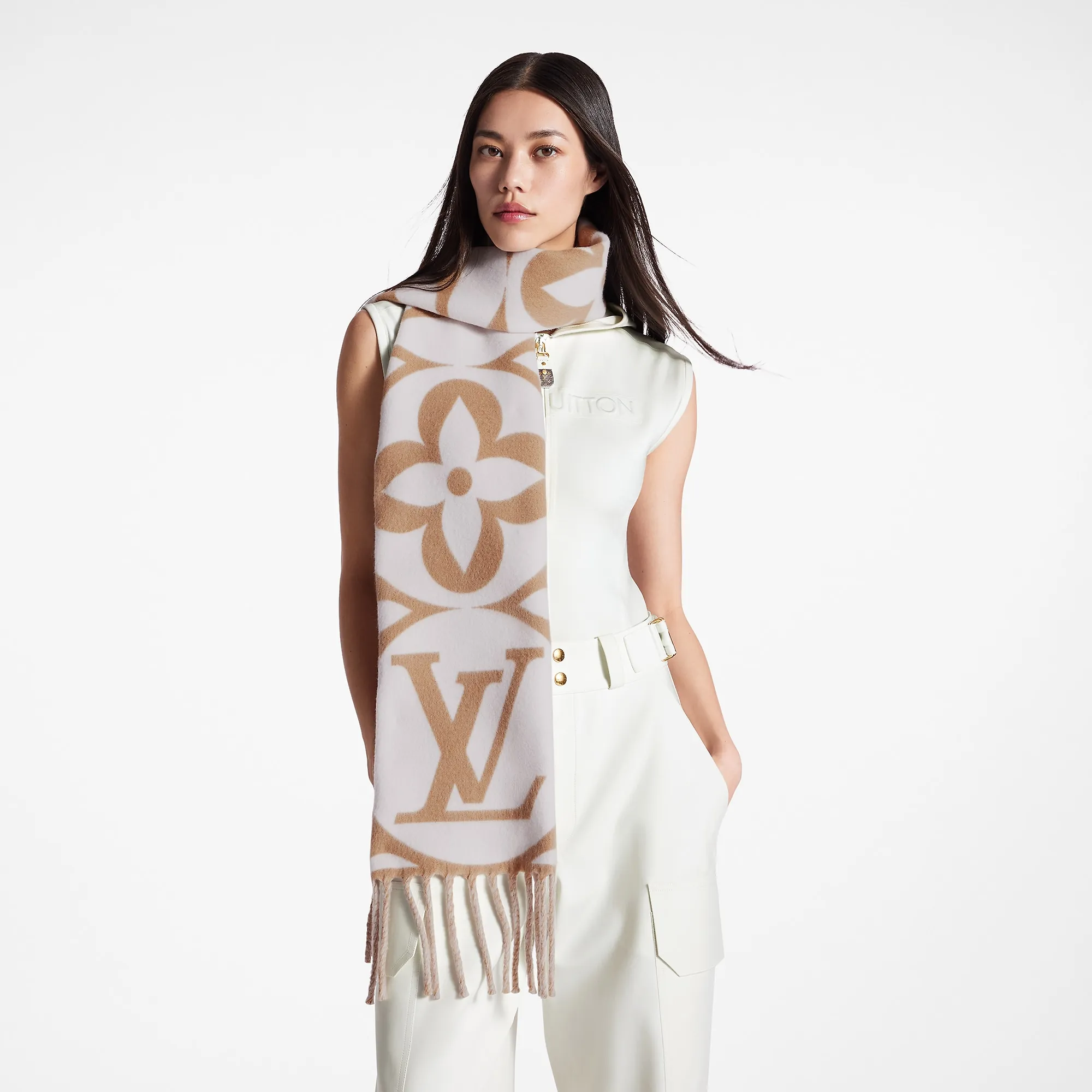 Louis Vuitton LV Medallion Scarf S00 - Women - Accessories M79213 Beige Rose