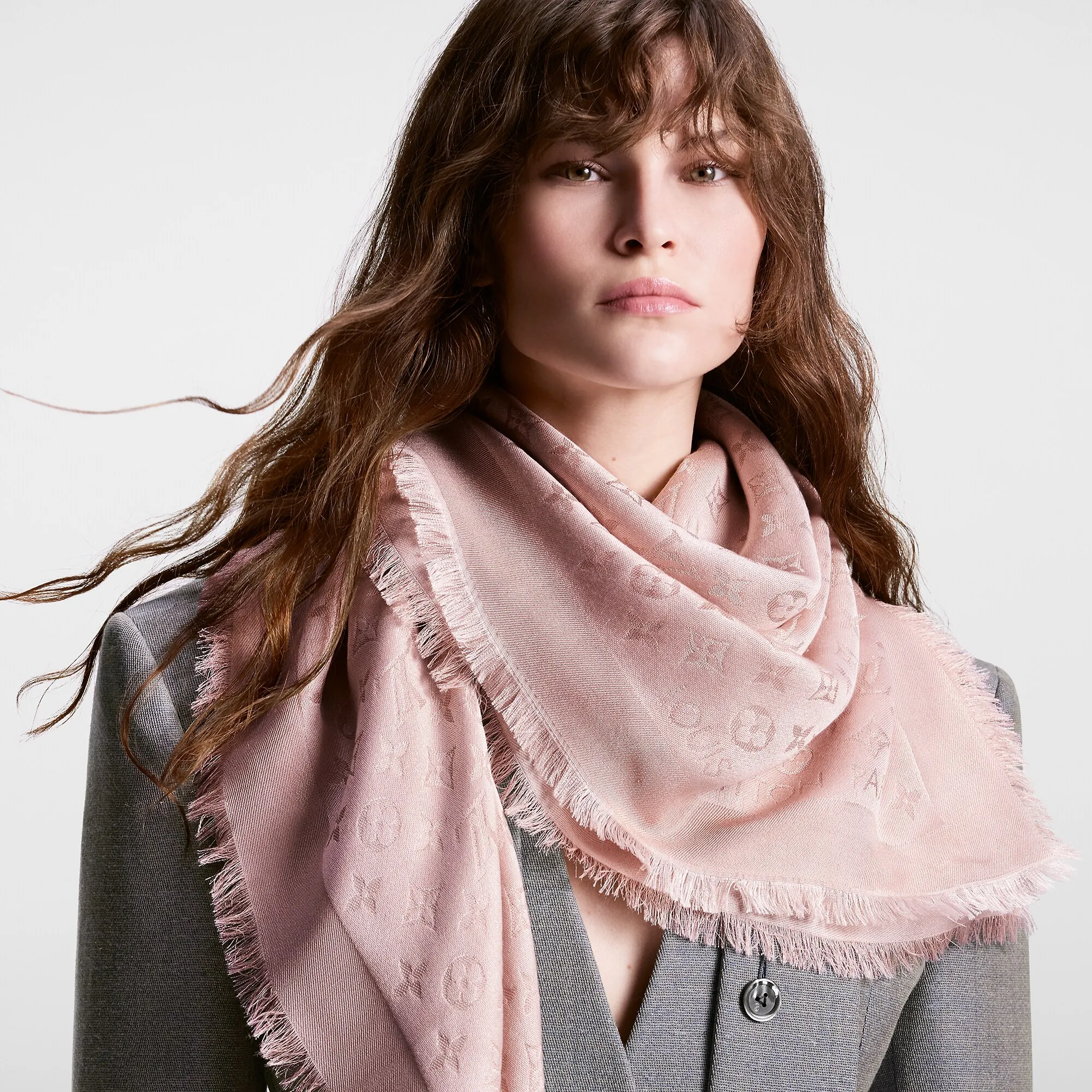 Louis Vuitton Monogram Shine Shawl S00 - Women - Accessories M79495 Powder