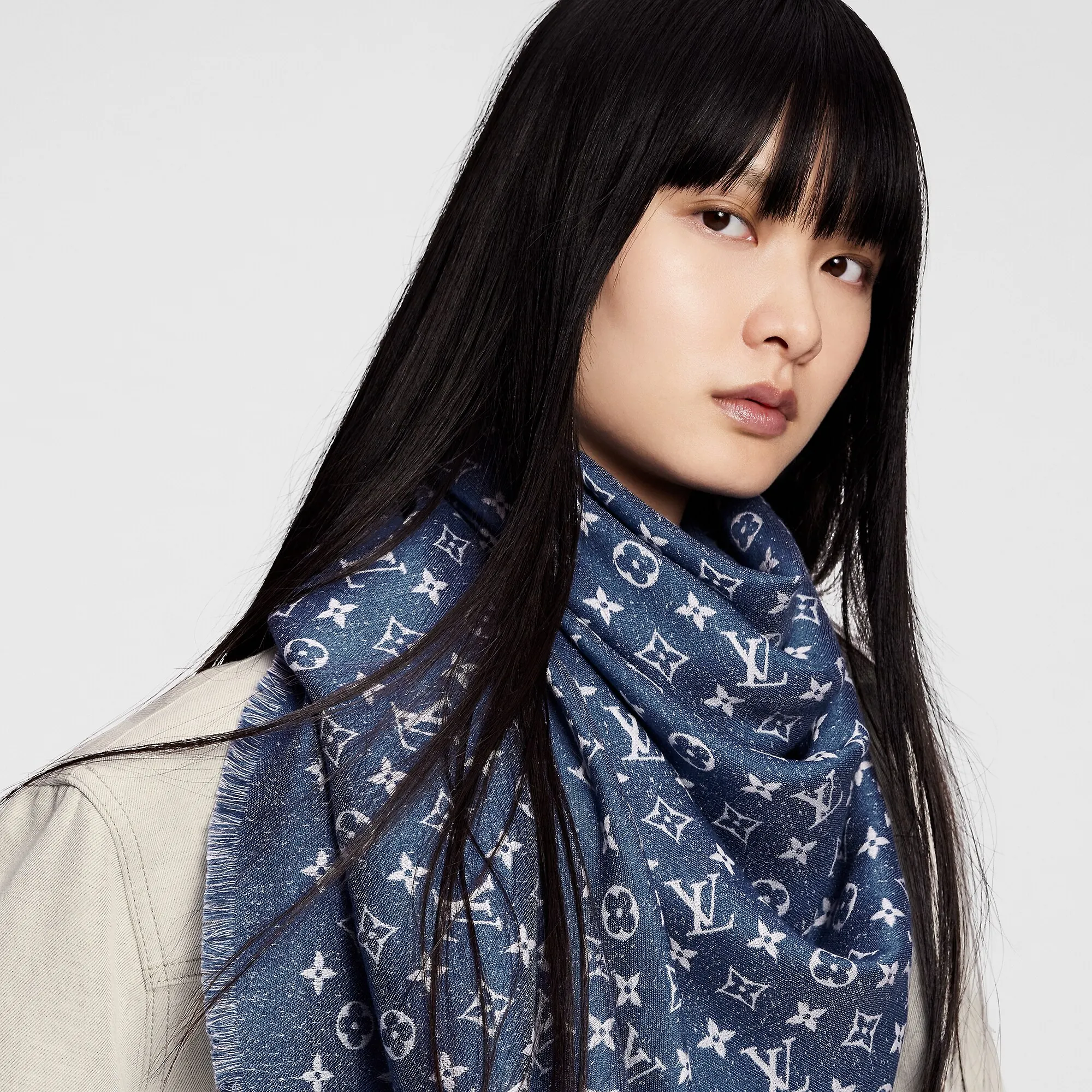 Louis Vuitton My Daily Denim Shawl S00 - Women - Accessories M79598