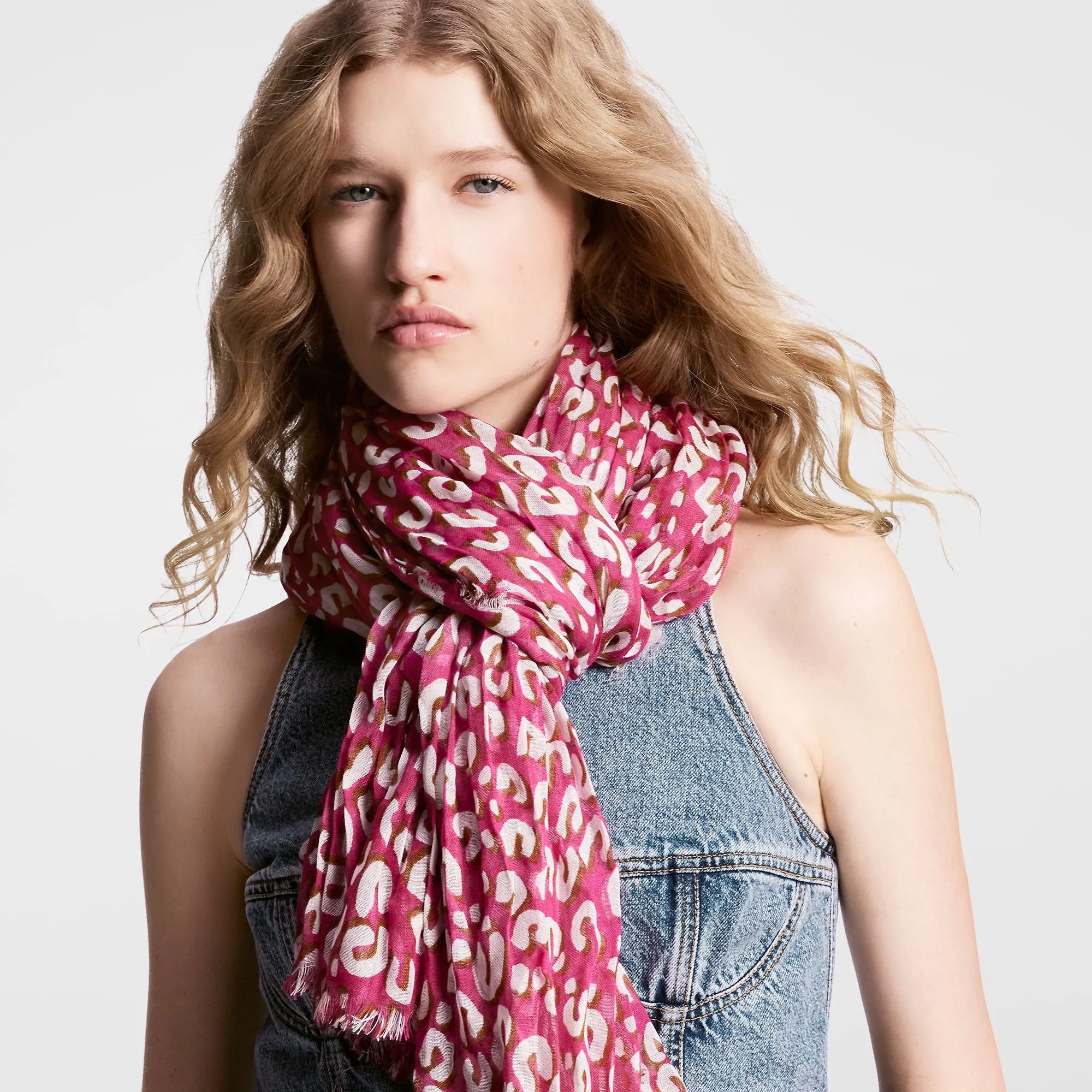 Louis Vuitton Leopard Stole S00 - Women - Accessories M79648 Fuchsia