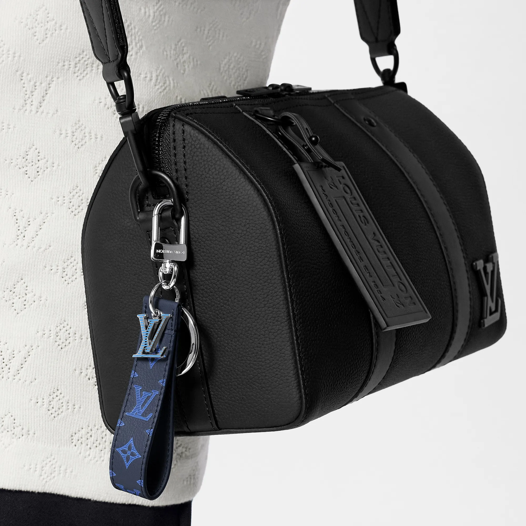 Louis Vuitton LV Shadow Dragonne Key Holder And Bag Charm S00 - Men - Accessories M82532 Blue