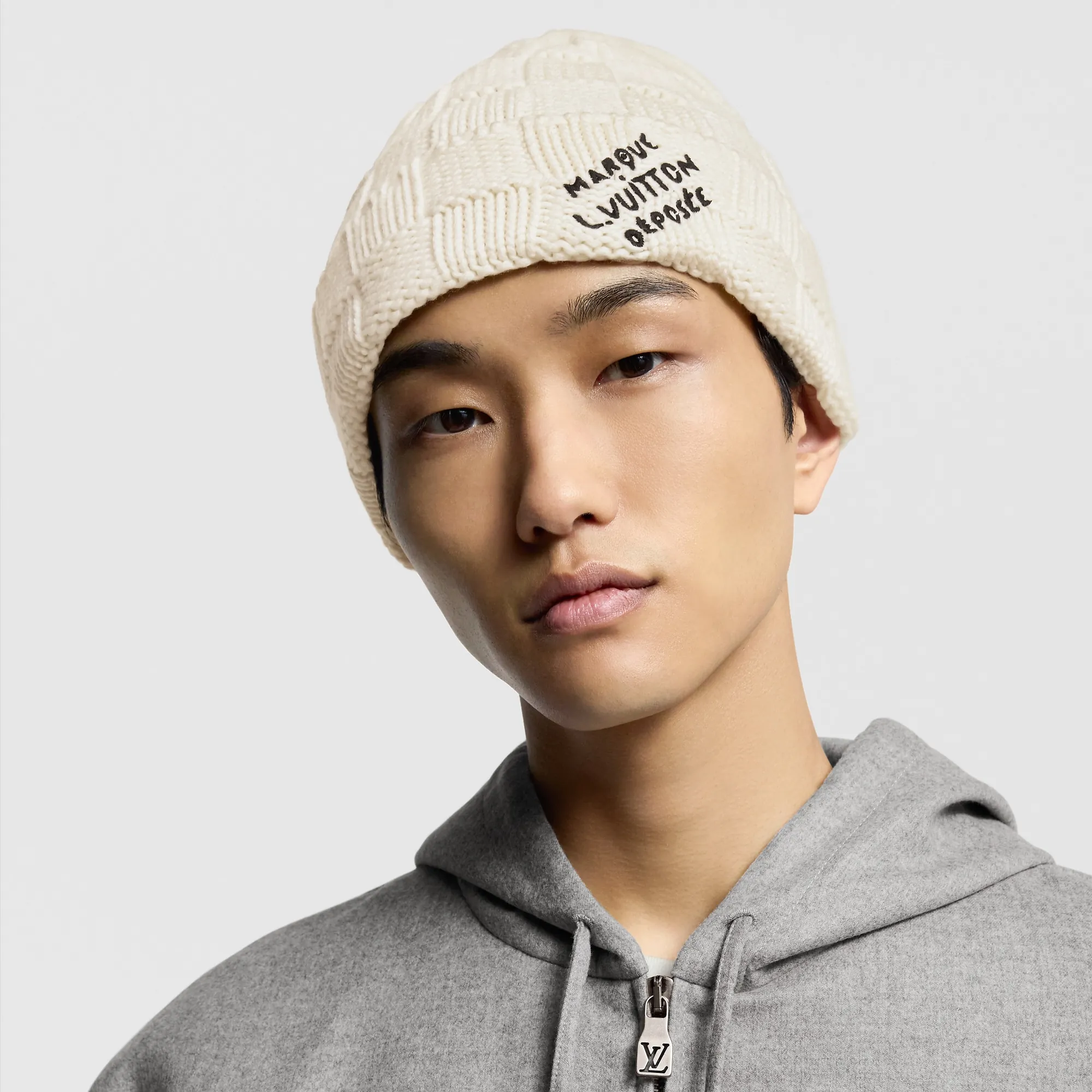 Louis Vuitton Damier Snug Beanie S00 - Men - Accessories M92738 Cream
