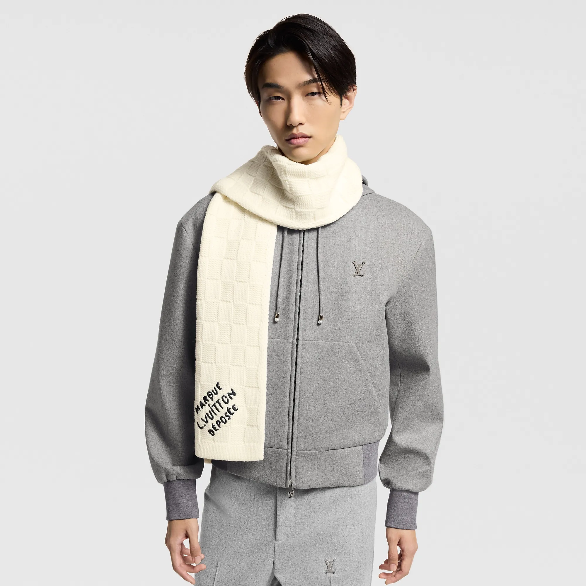 Louis Vuitton Damier Snug Scarf S00 - Men - Accessories M92755 Cream