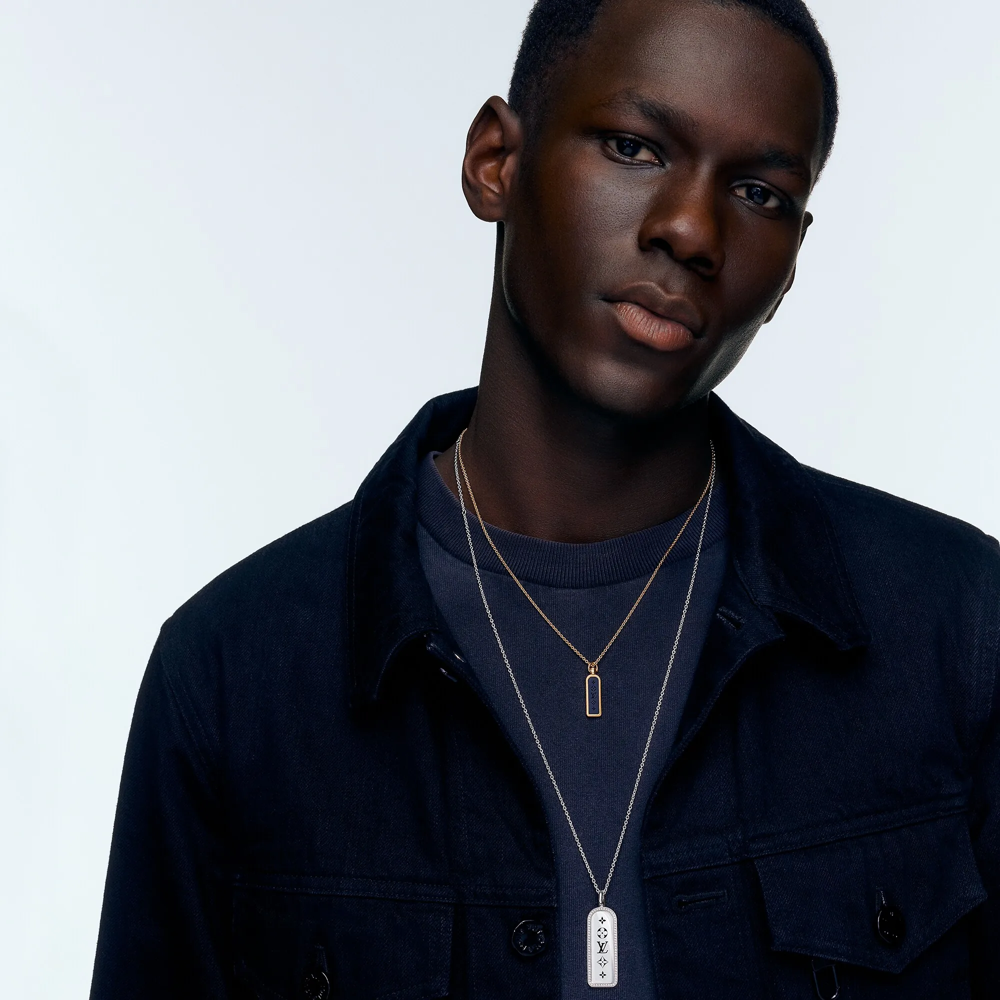 Louis Vuitton Les Gastons Vuitton Small Tag Pendant, Yellow Gold and Titanium - Les Extraordinaires - Jewelry Q03056