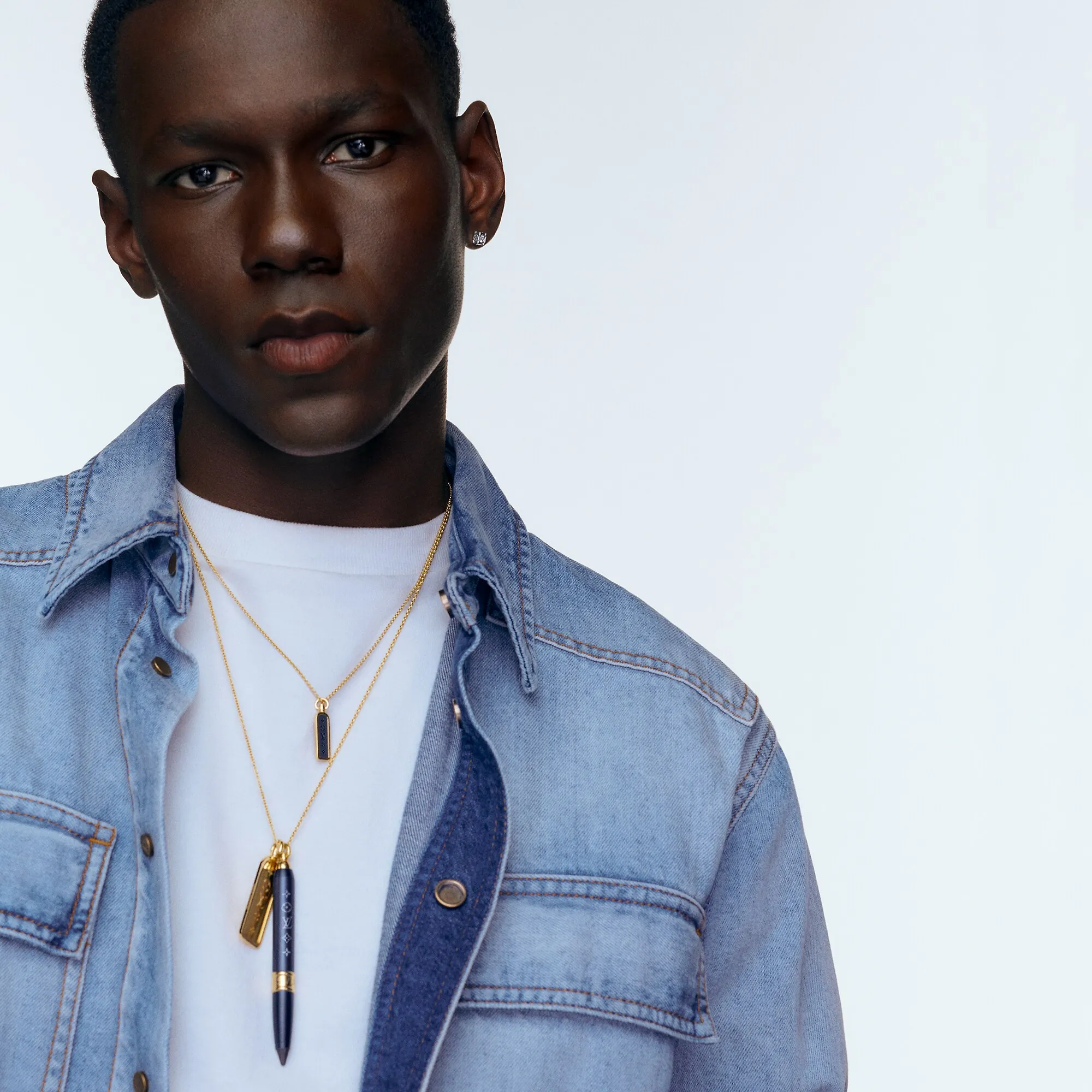 Louis Vuitton Les Gastons Vuitton Large Tag Pendant, Yellow Gold - Les Extraordinaires - Jewelry Q03057