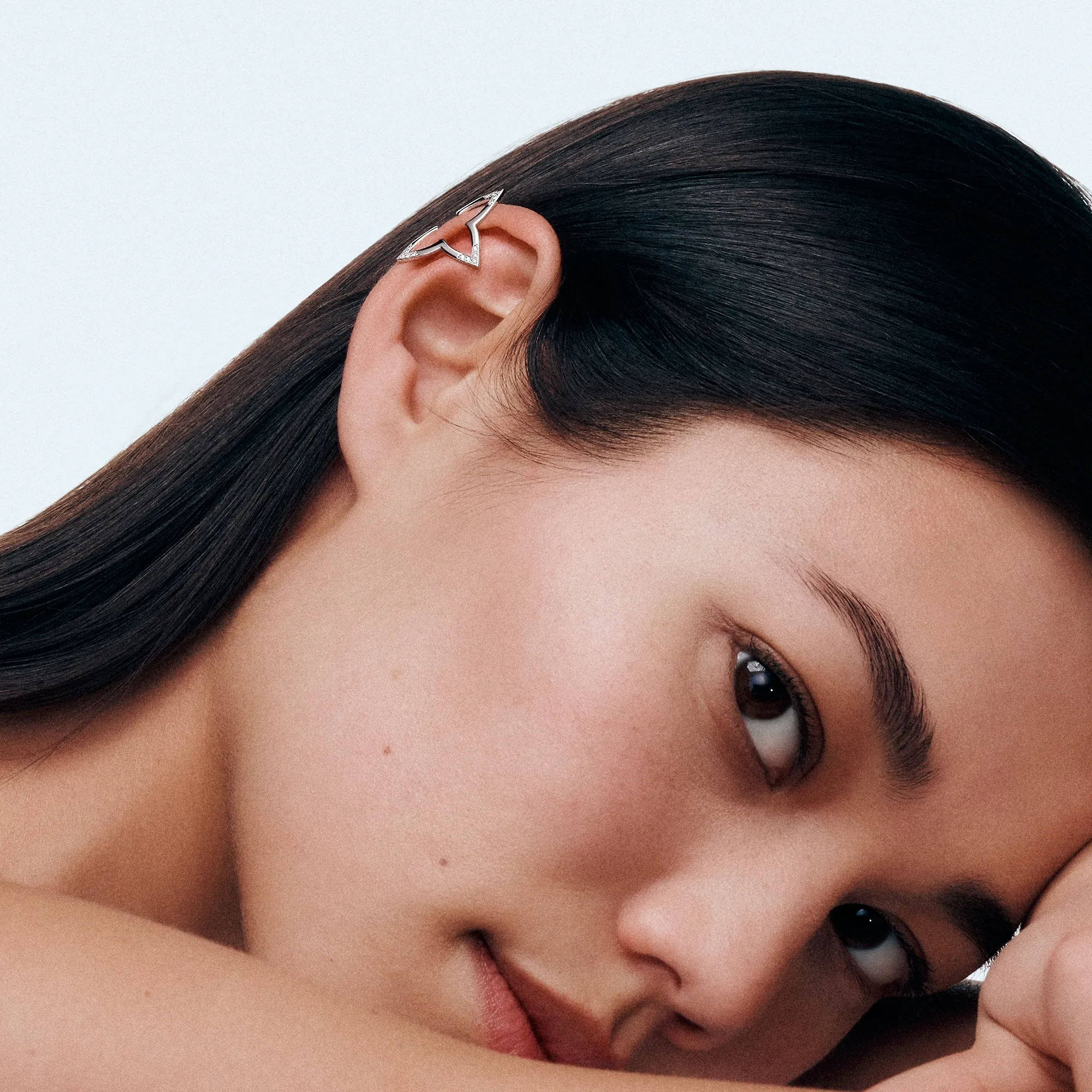 Louis Vuitton Louis Vuitton Blossom Earcuff, White Gold and Diamonds - Jewelry - Categories Q06967