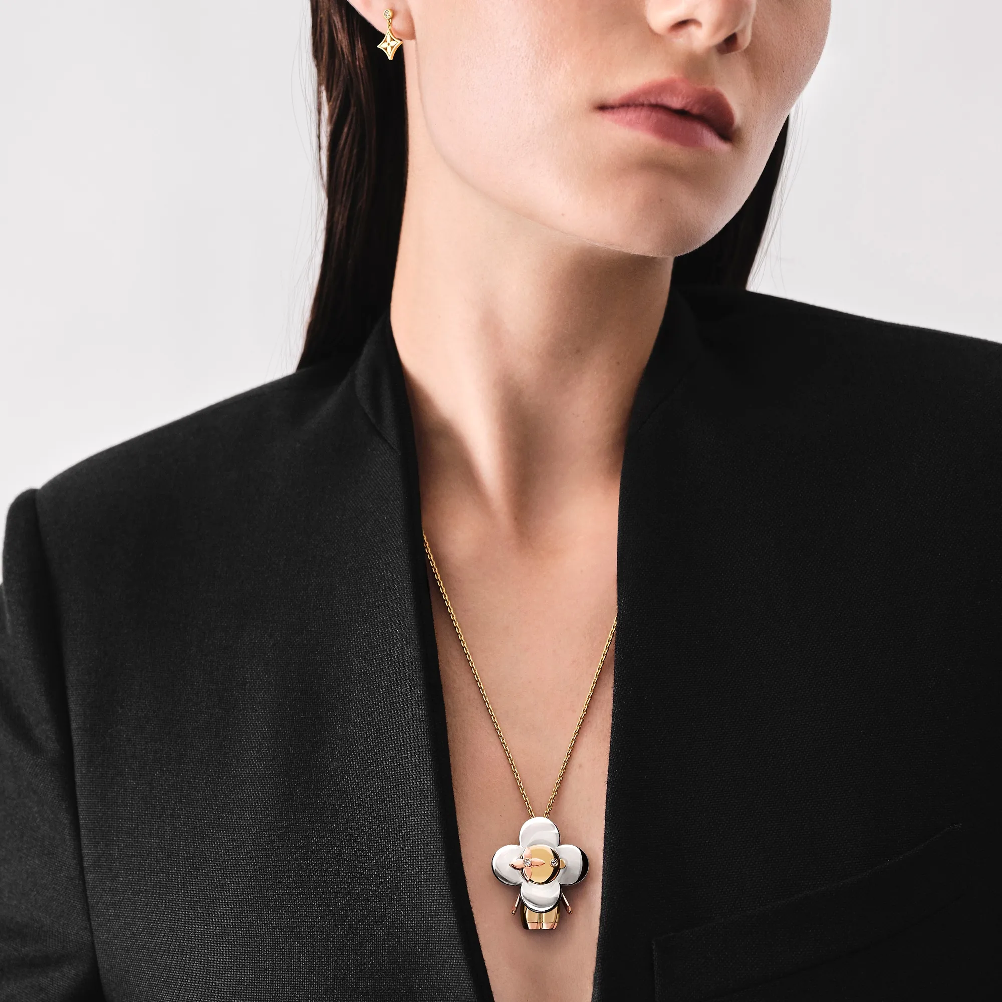 Louis Vuitton Vivienne large pendant, 3 golds & diamonds - Jewelry - Categories Q93798