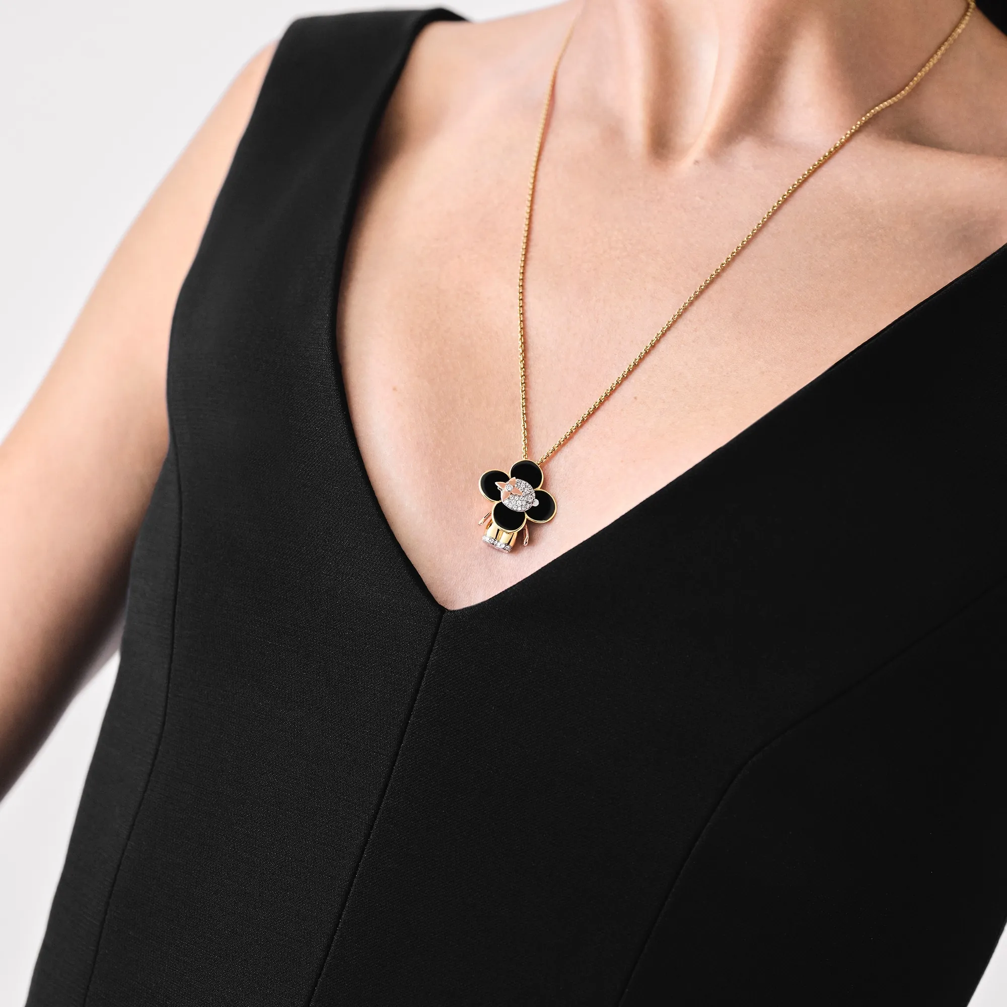 Louis Vuitton Vivienne pendant, 3 golds, black lacquer & diamonds - Jewelry - Categories Q93802