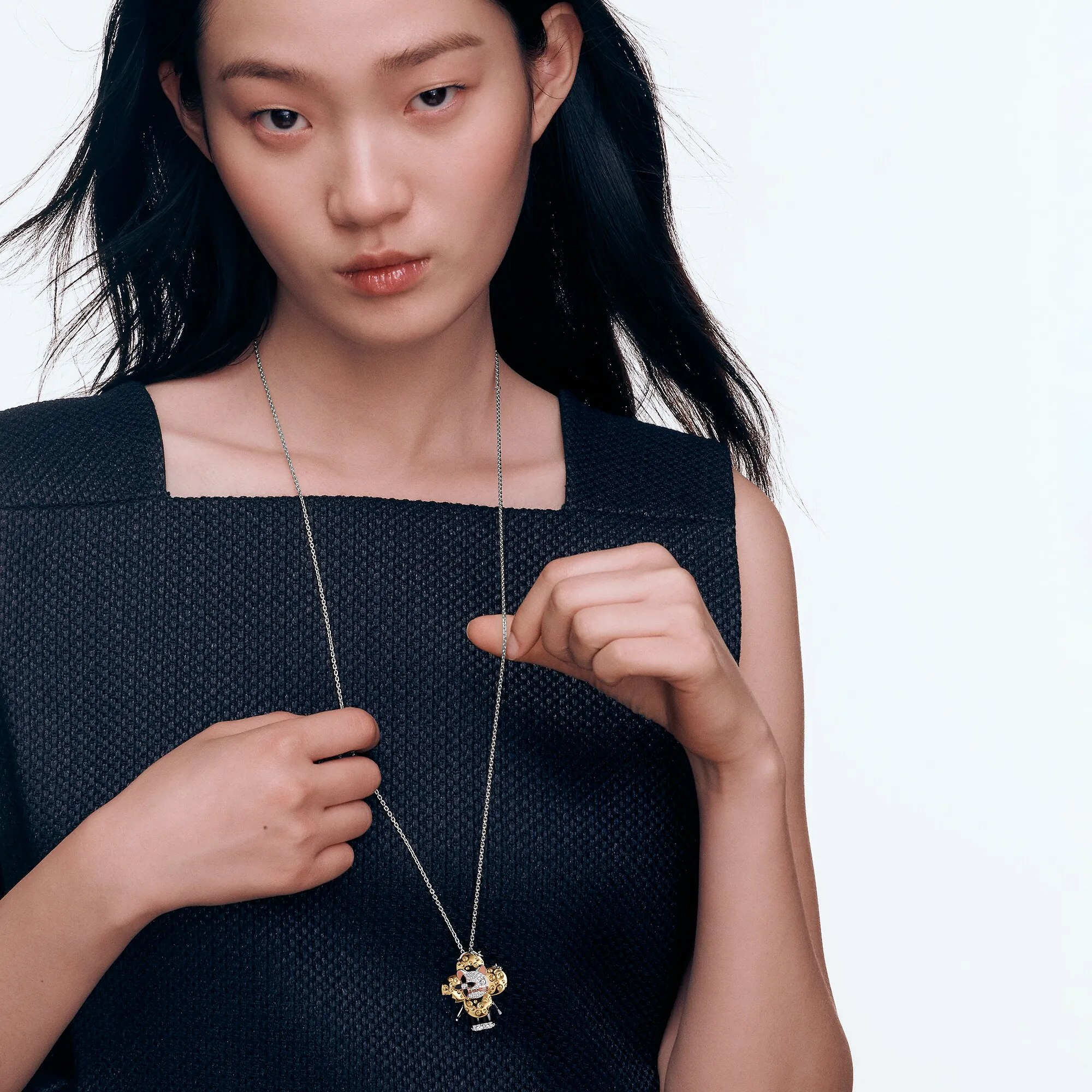 Louis Vuitton Vivienne Rat Pendant, 3 Golds, Lacquer, Diamonds & Colored Gemstones - Les Extraordinaires - Jewelry Q93972