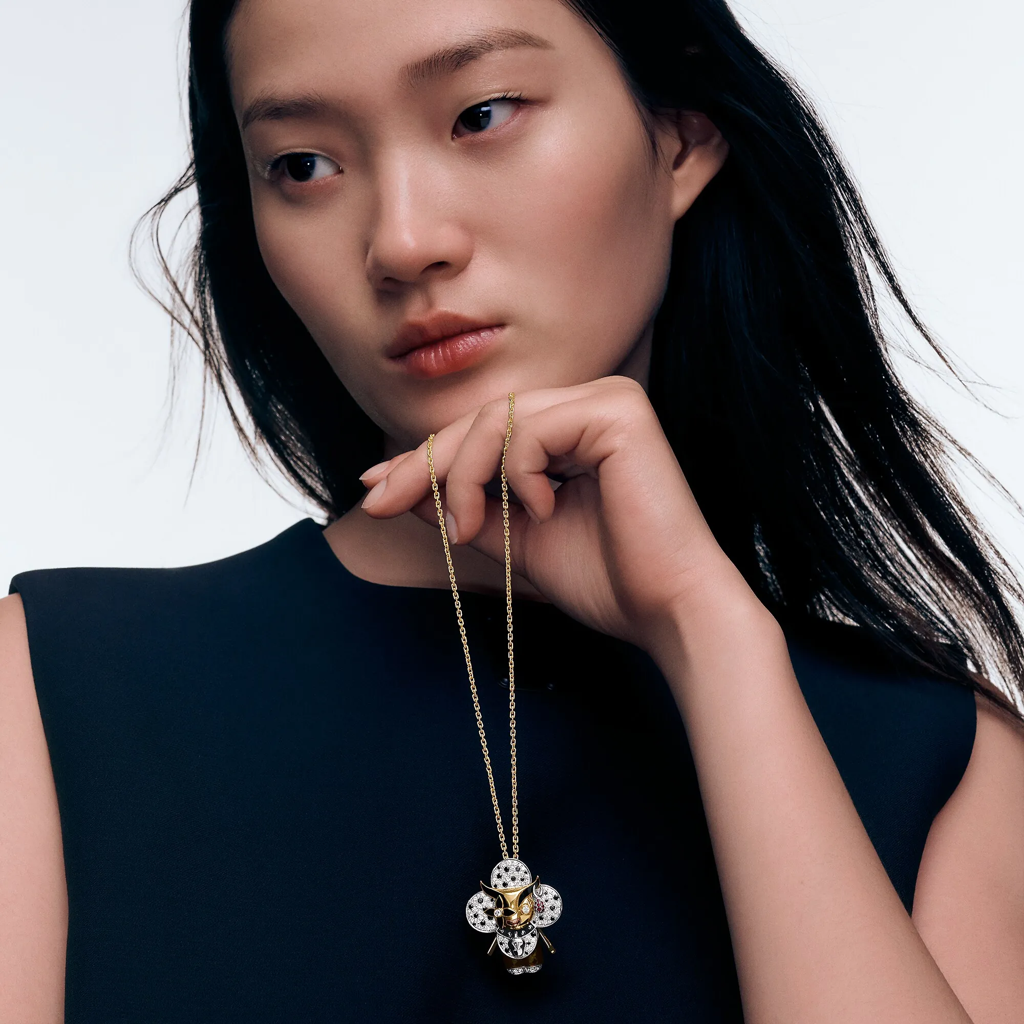 Louis Vuitton Vivienne Ox Pendant, 3 Golds, Lacquer, Diamonds & Colored Gemstones - Les Extraordinaires - Jewelry Q93973