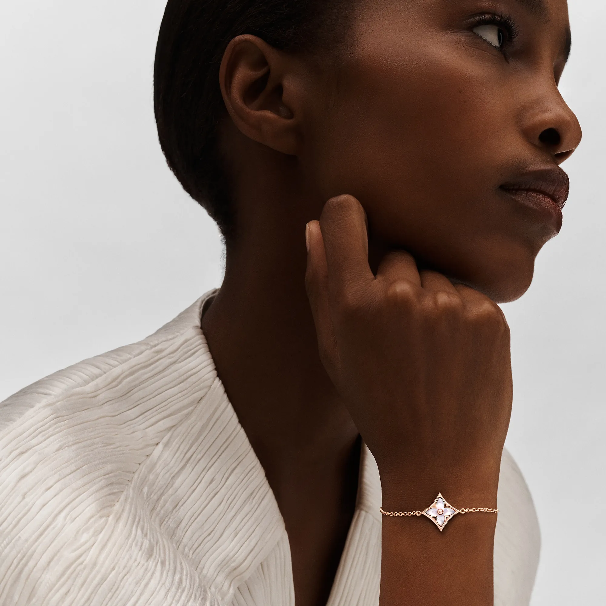 Louis Vuitton Color Blossom star bracelet, pink gold and white mother-of-pearl - Jewelry - Categories Q95466