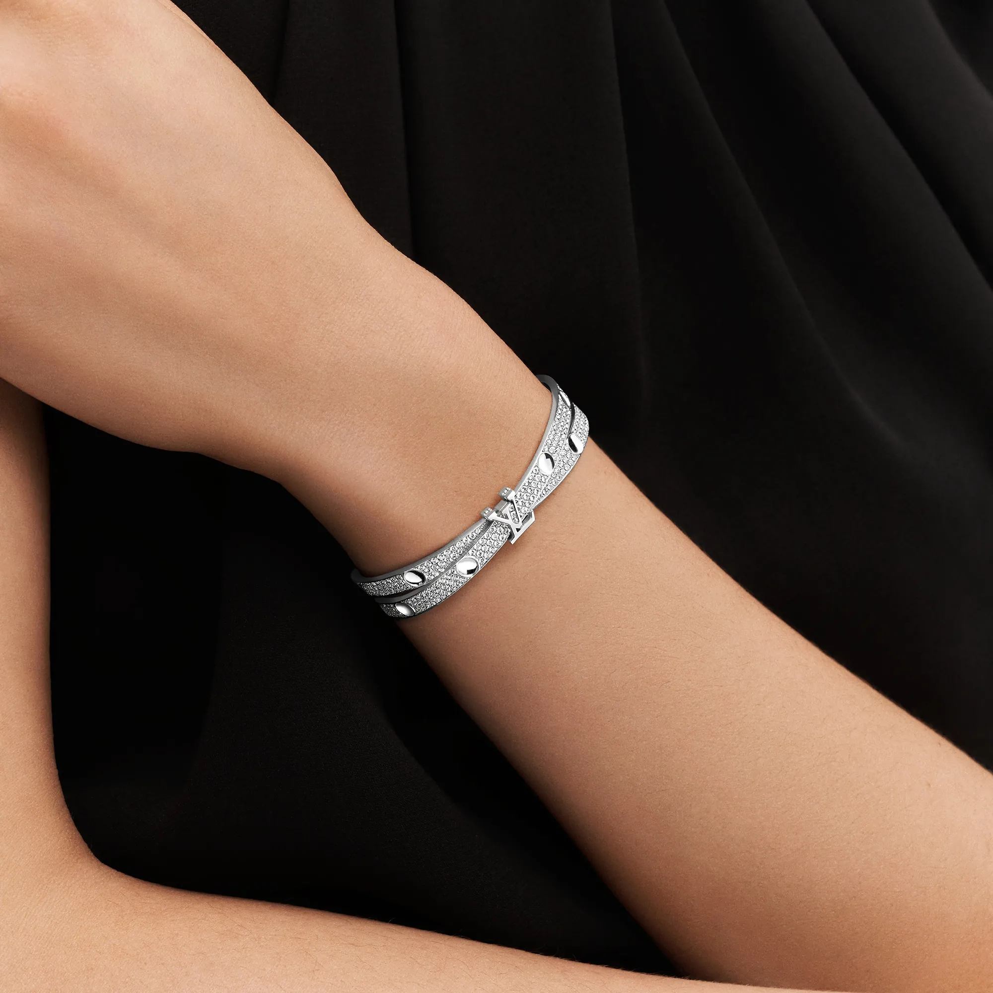 Louis Vuitton Empreinte Bangle, White Gold And Diamonds - Jewelry - Categories Q95688