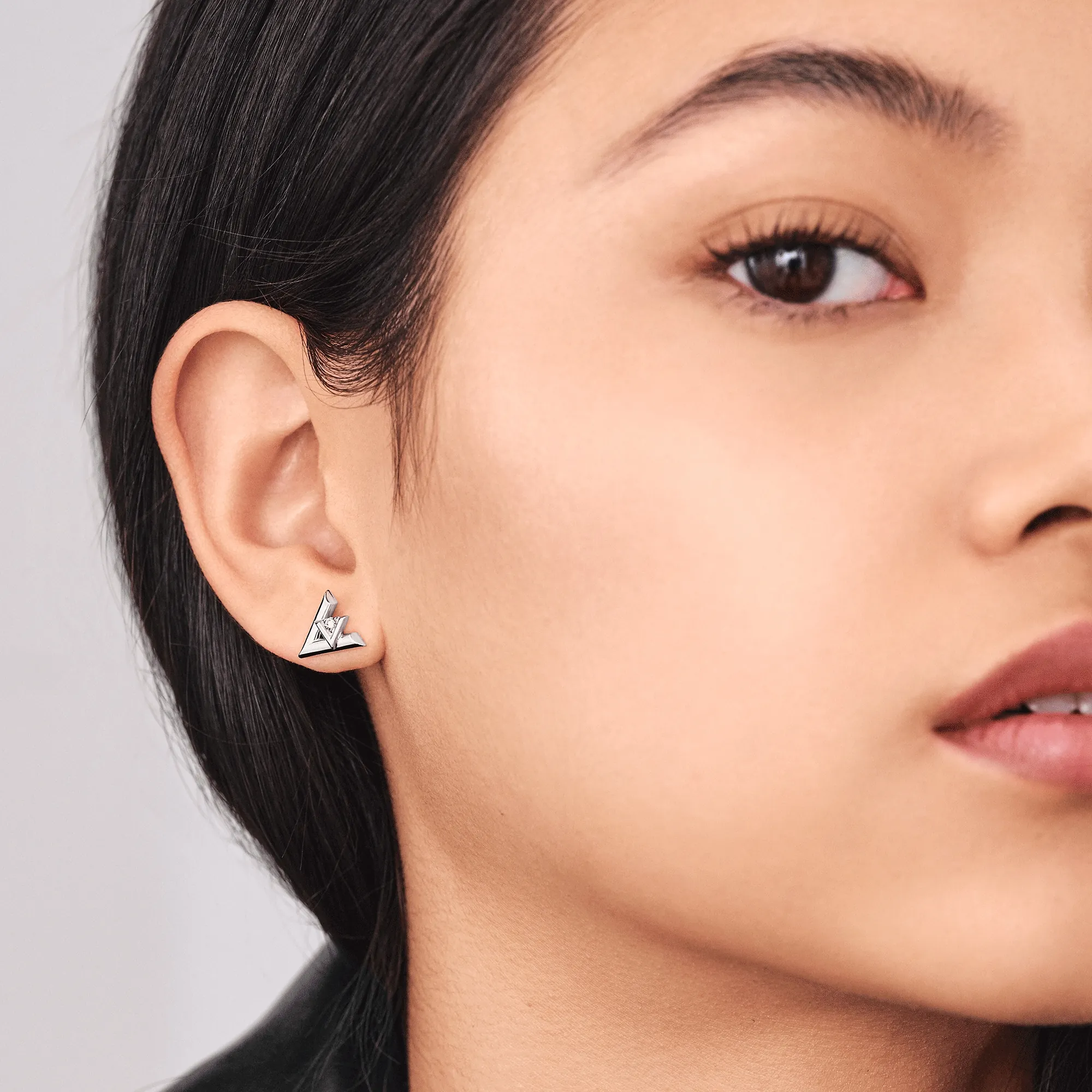 Louis Vuitton LV Volt One Stud, White Gold And Diamond - Per Unit - Jewelry - Categories Q96970