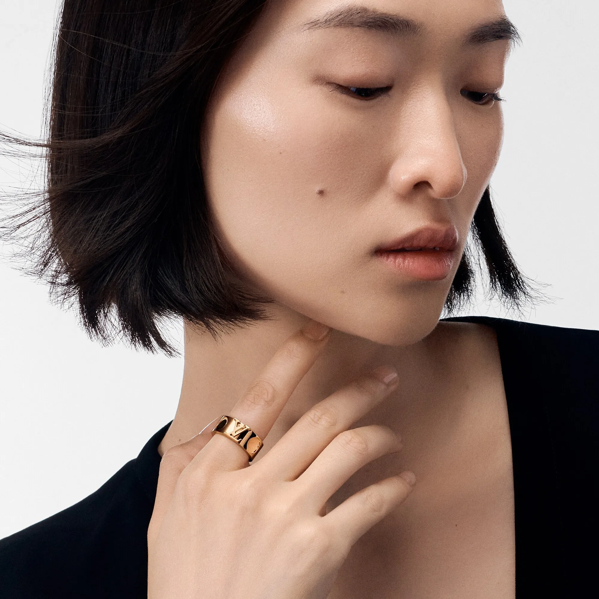 Louis Vuitton Empreinte Large Ring, Yellow Gold - Jewelry - Categories Q9R85P