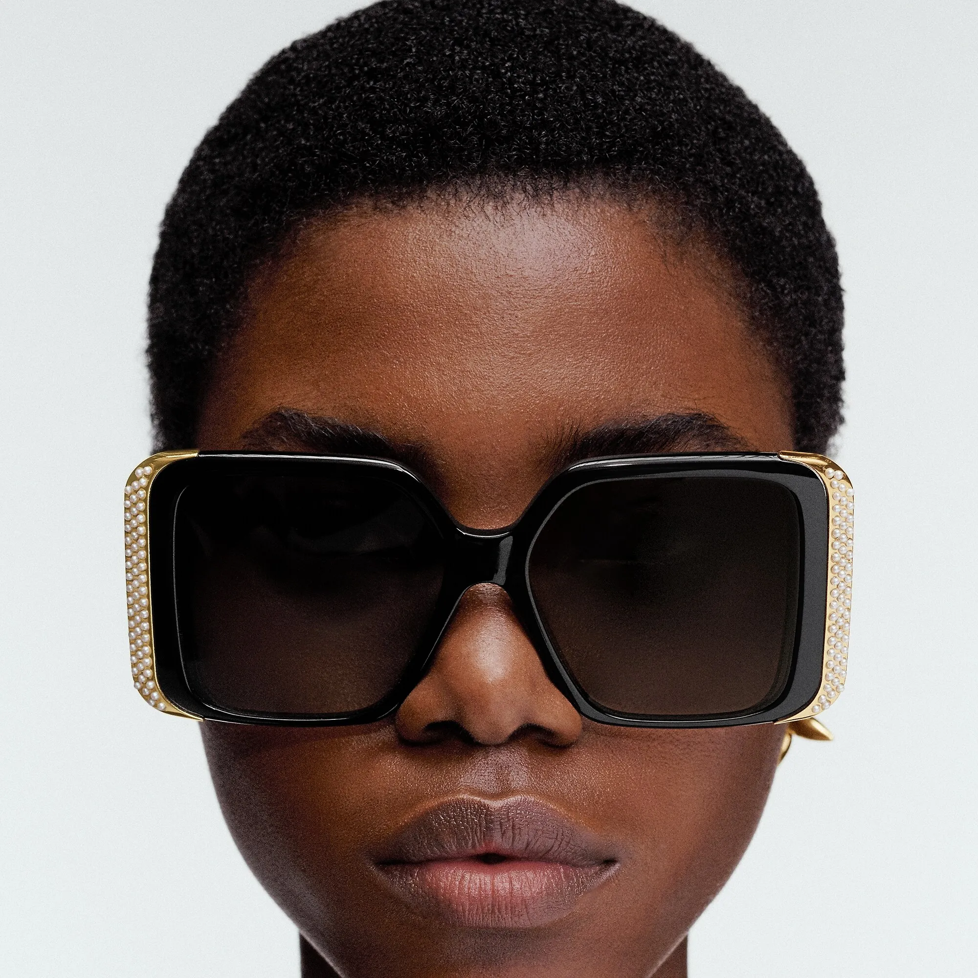 Louis Vuitton LV Moon Pearl Square Sunglasses S00 - Women - Accessories Z1998W Acetate & Metal