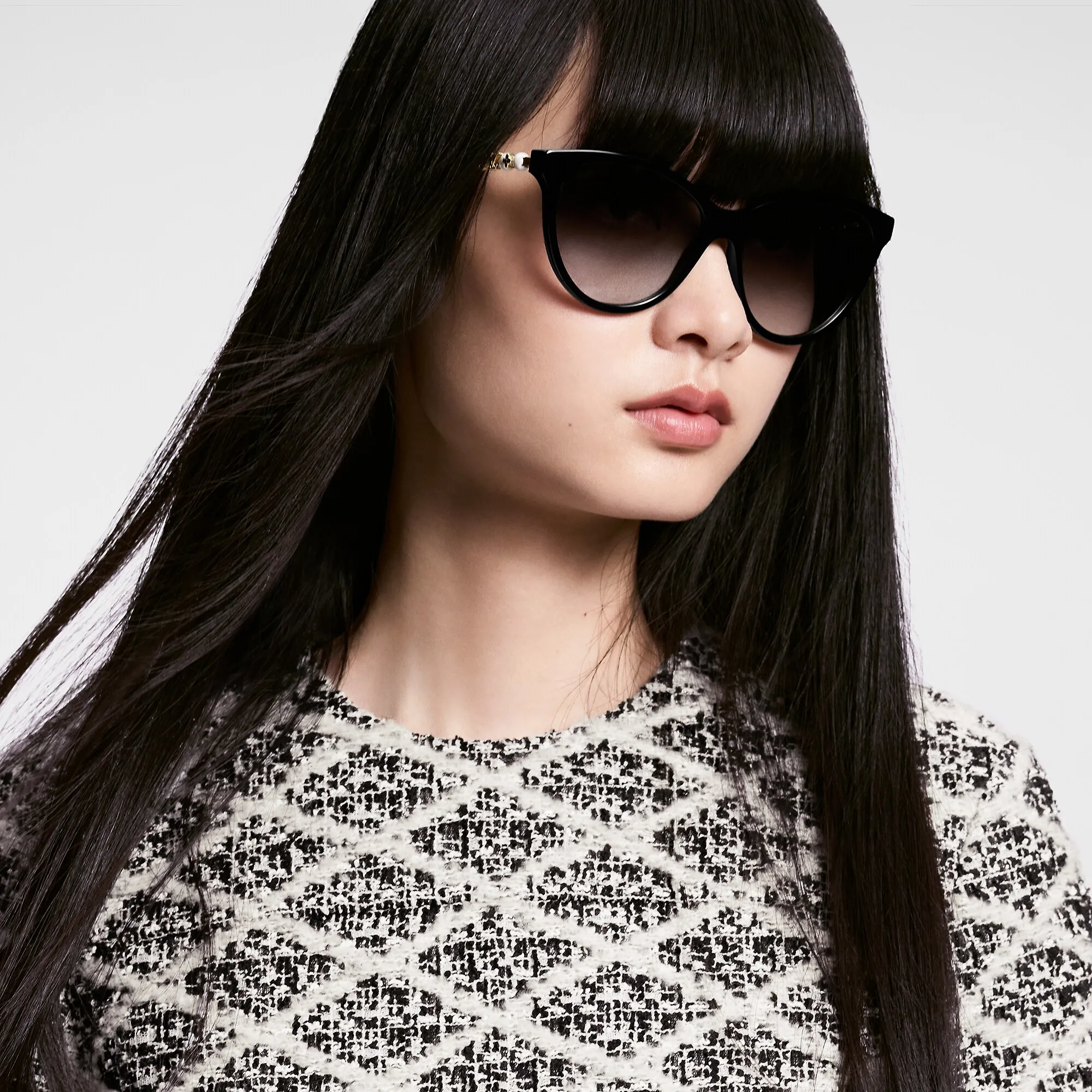 Louis Vuitton Minigram Pearl Cat Eye Sunglasses S00 - Women - Accessories Z2119W