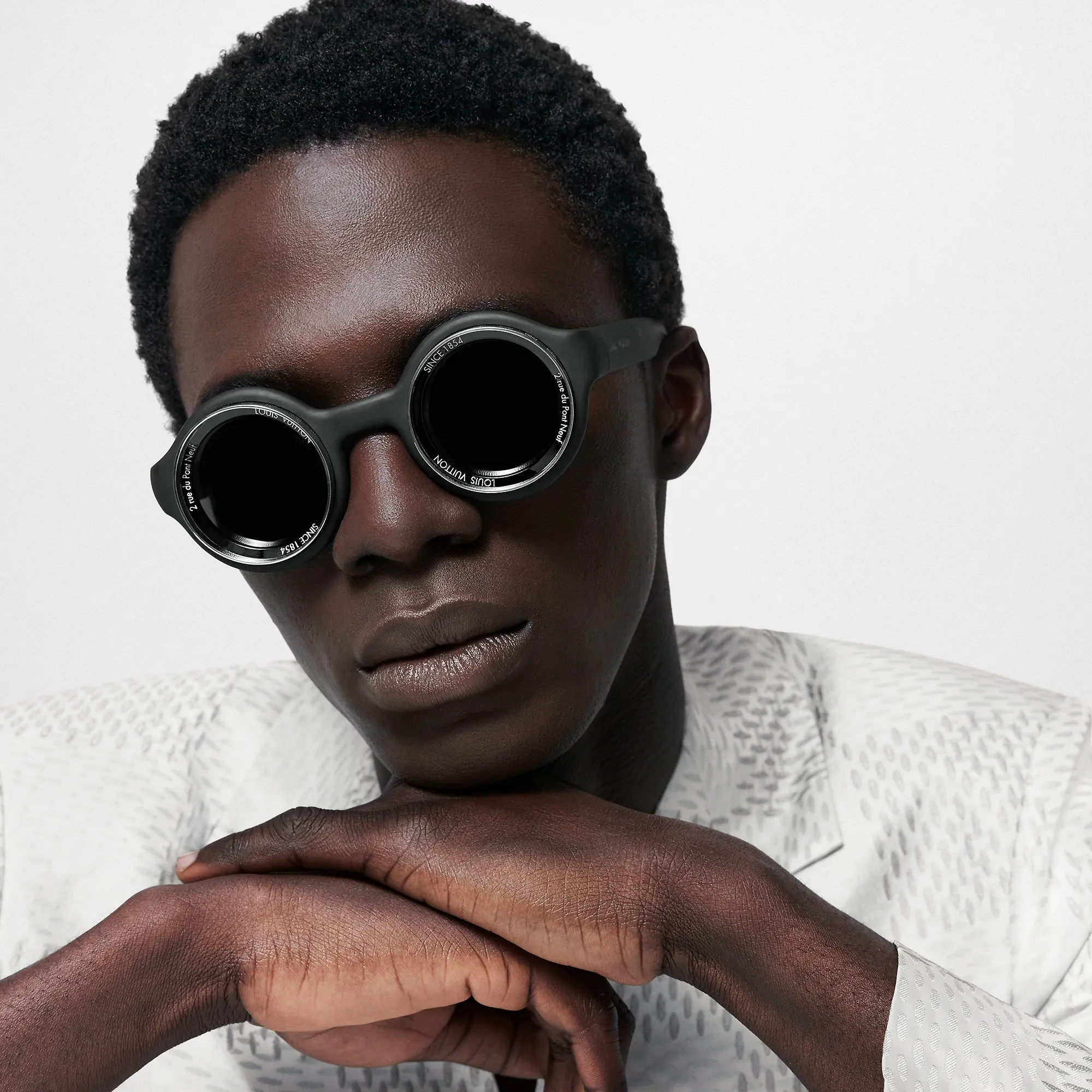 Louis Vuitton LV Super Vision Round Sunglasses S00 - New - For Men Z2386U