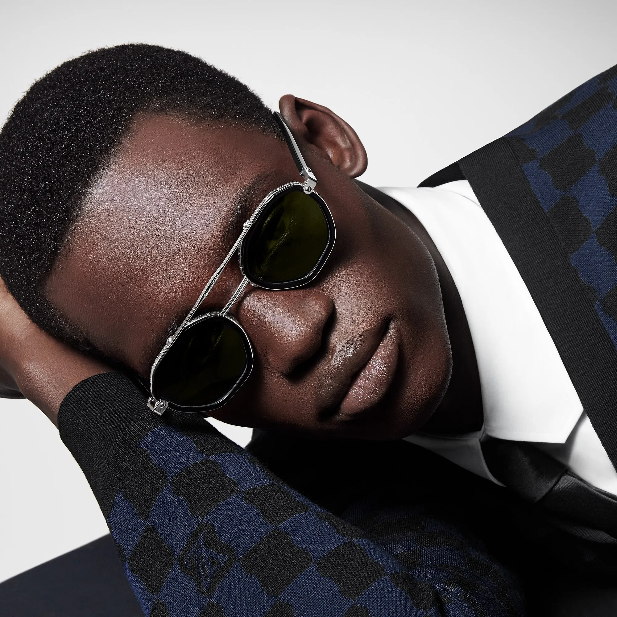 Louis Vuitton LV Signature Duo Round Sunglasses S00 - Men - Accessories Z2532U