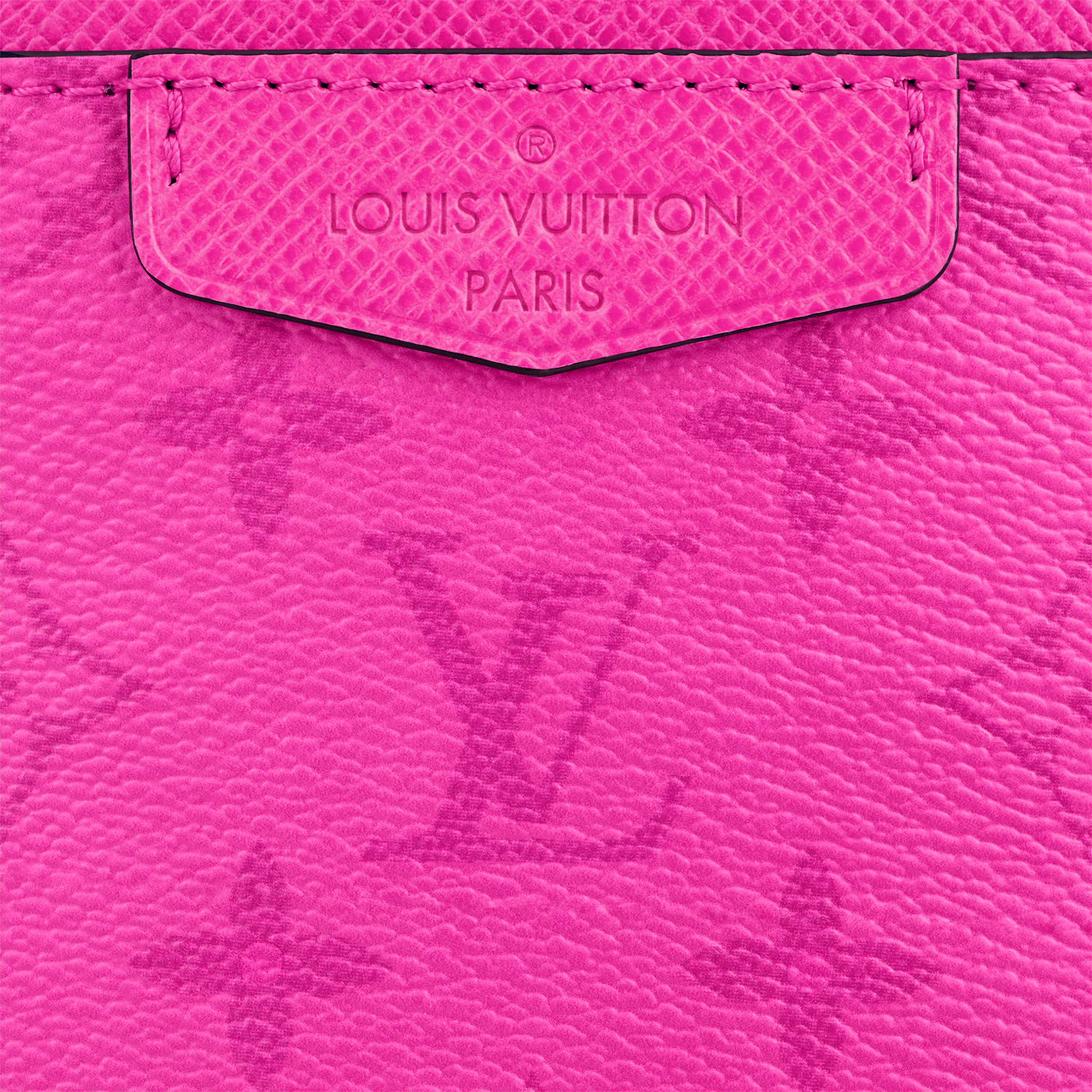 Louis Vuitton Outdoor Slingbag K45 Taigarama in Fuchsia - Bags M30767