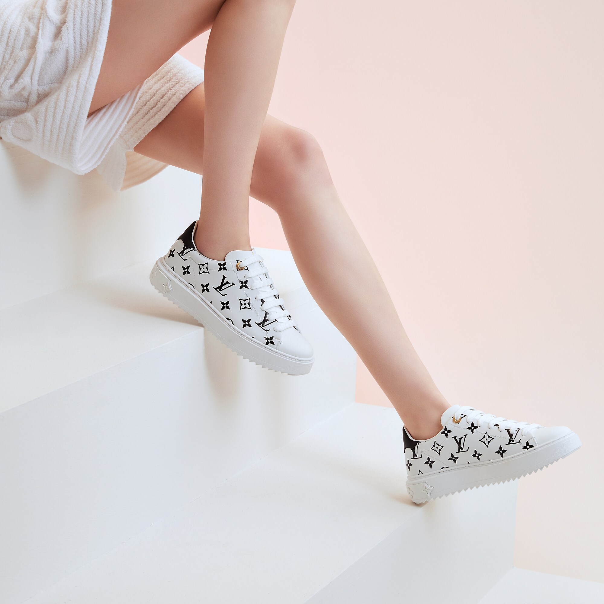 Louis Vuitton Time Out Sneaker in Black - Shoes 1A87NI