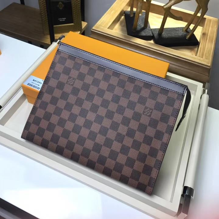 Louis Vuitton Damier Ebene Pochette Voyage MM N41696
